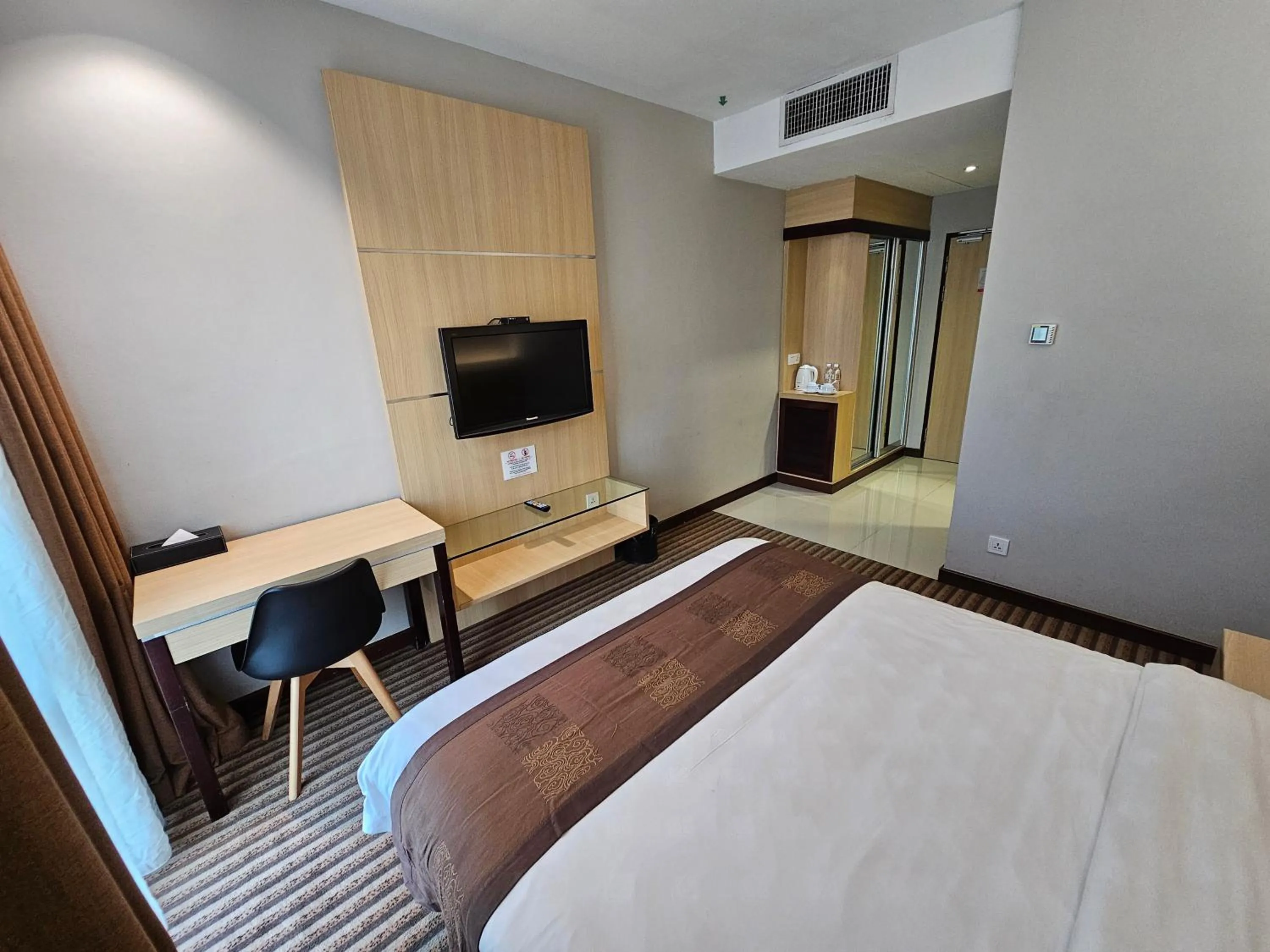 Bedroom, Bed in DeHome Boutique Hotel