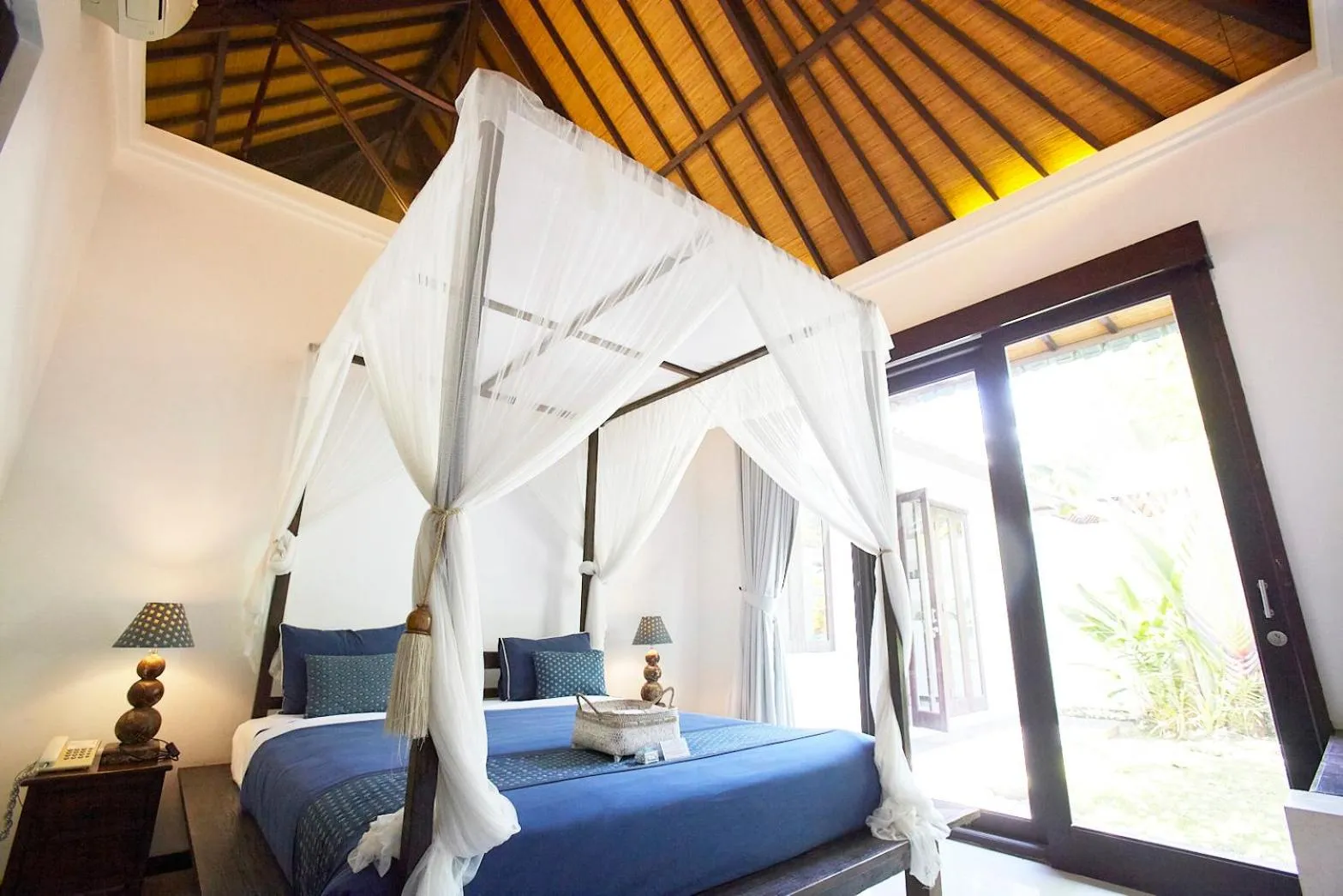 Bedroom, Bed in Artemis Villa Hotel