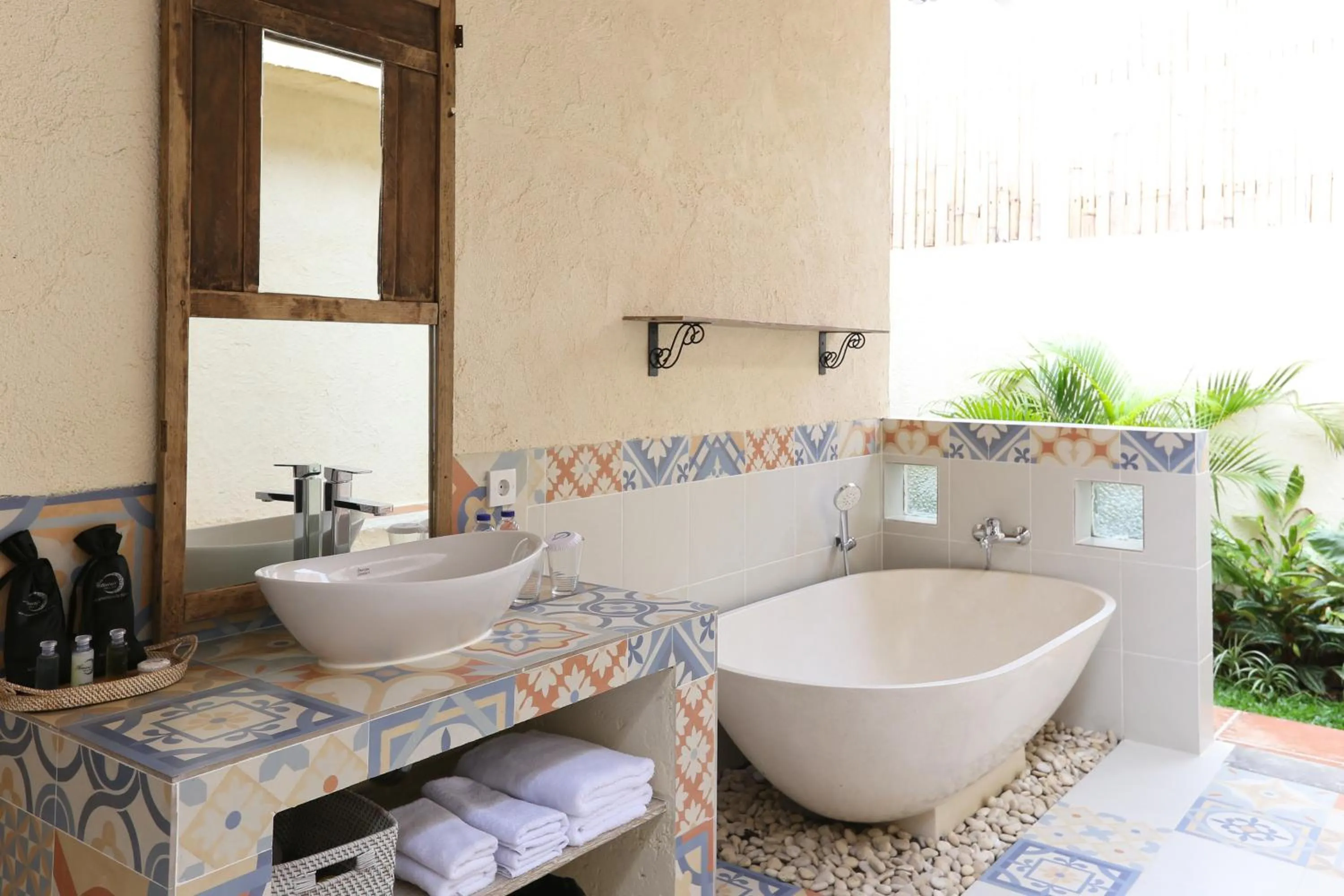 Bathroom in Artemis Villa Hotel