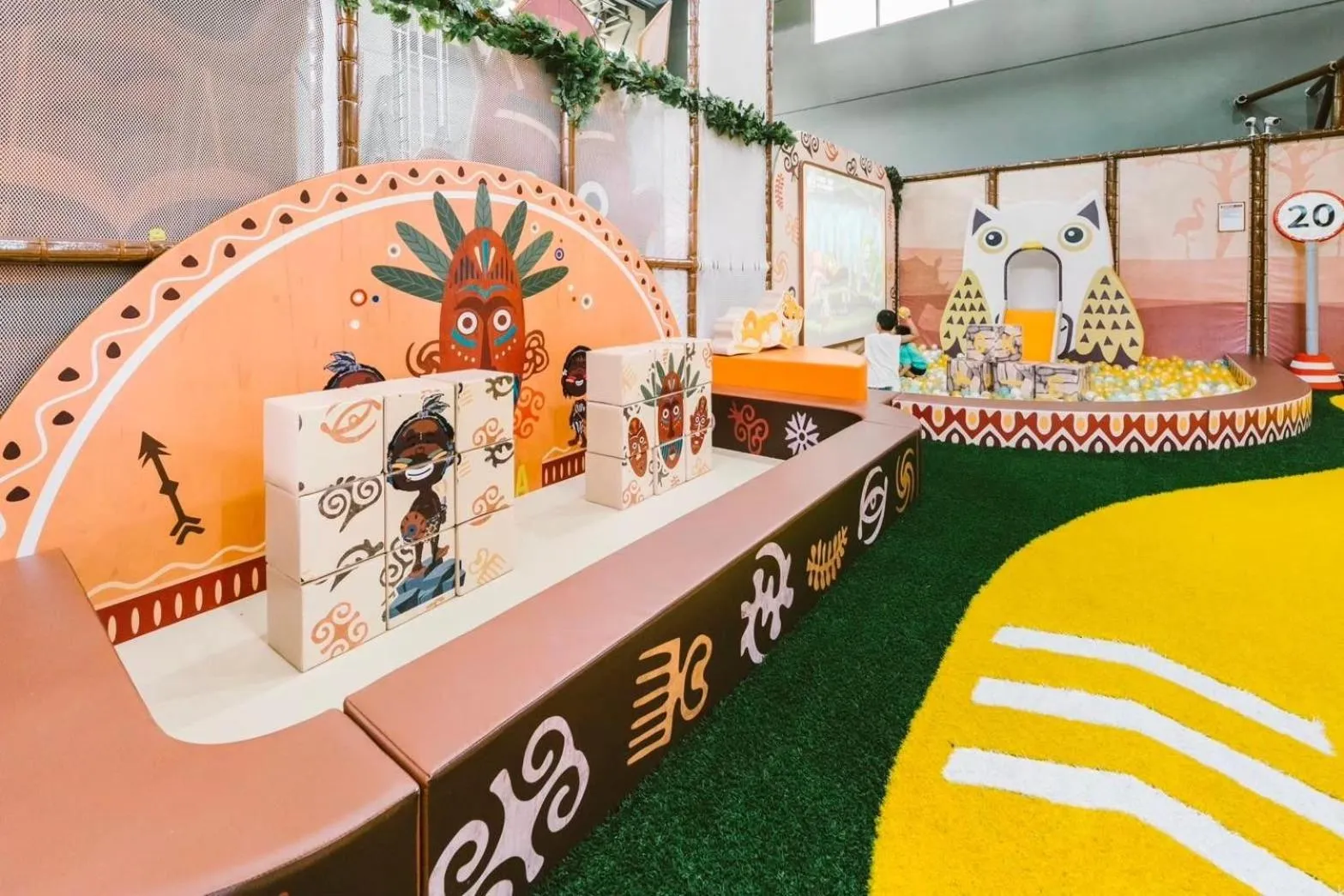 Game Room in Leofoo Resort Guanshi