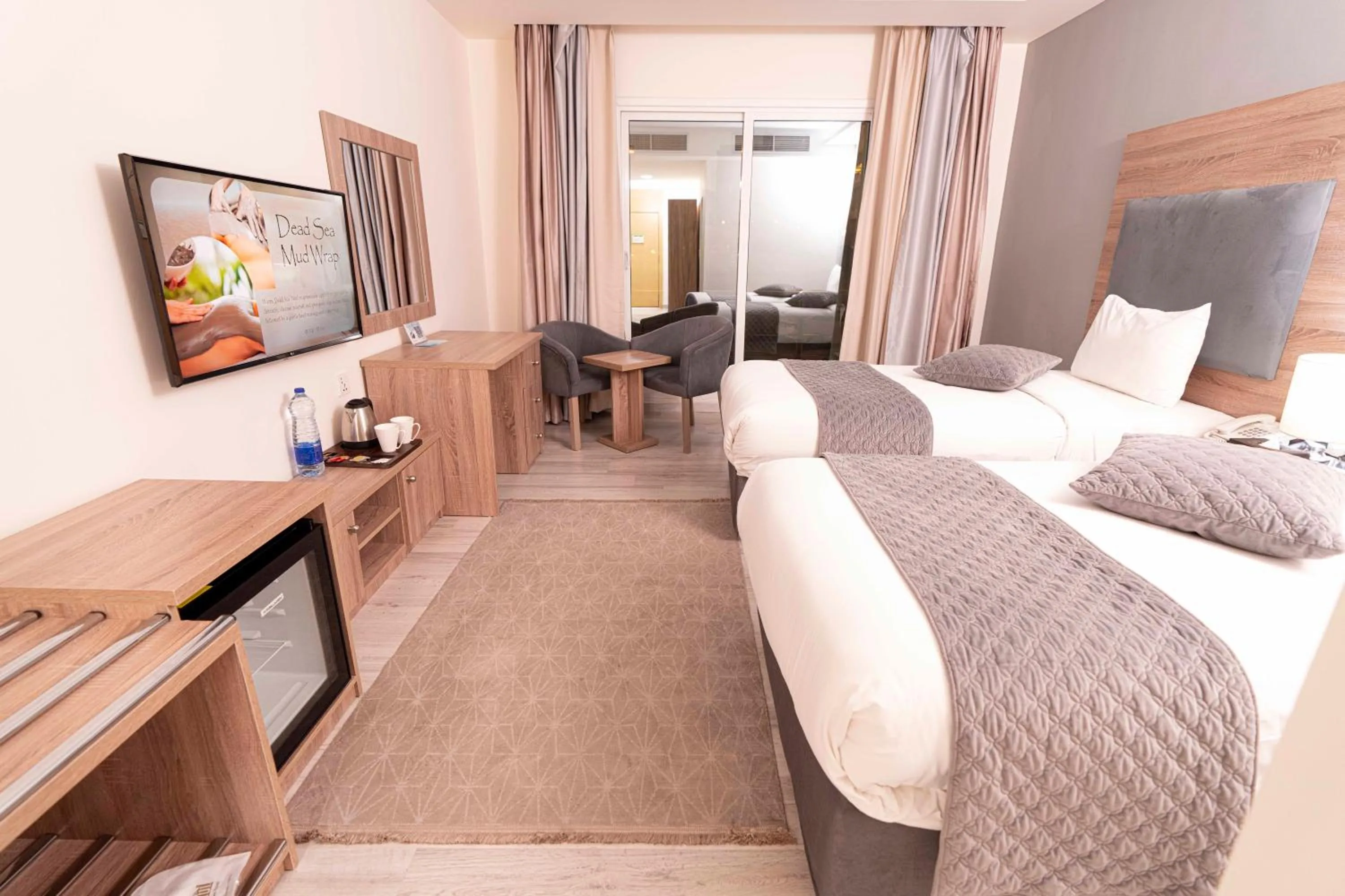 Bed in Petra Moon Hotel