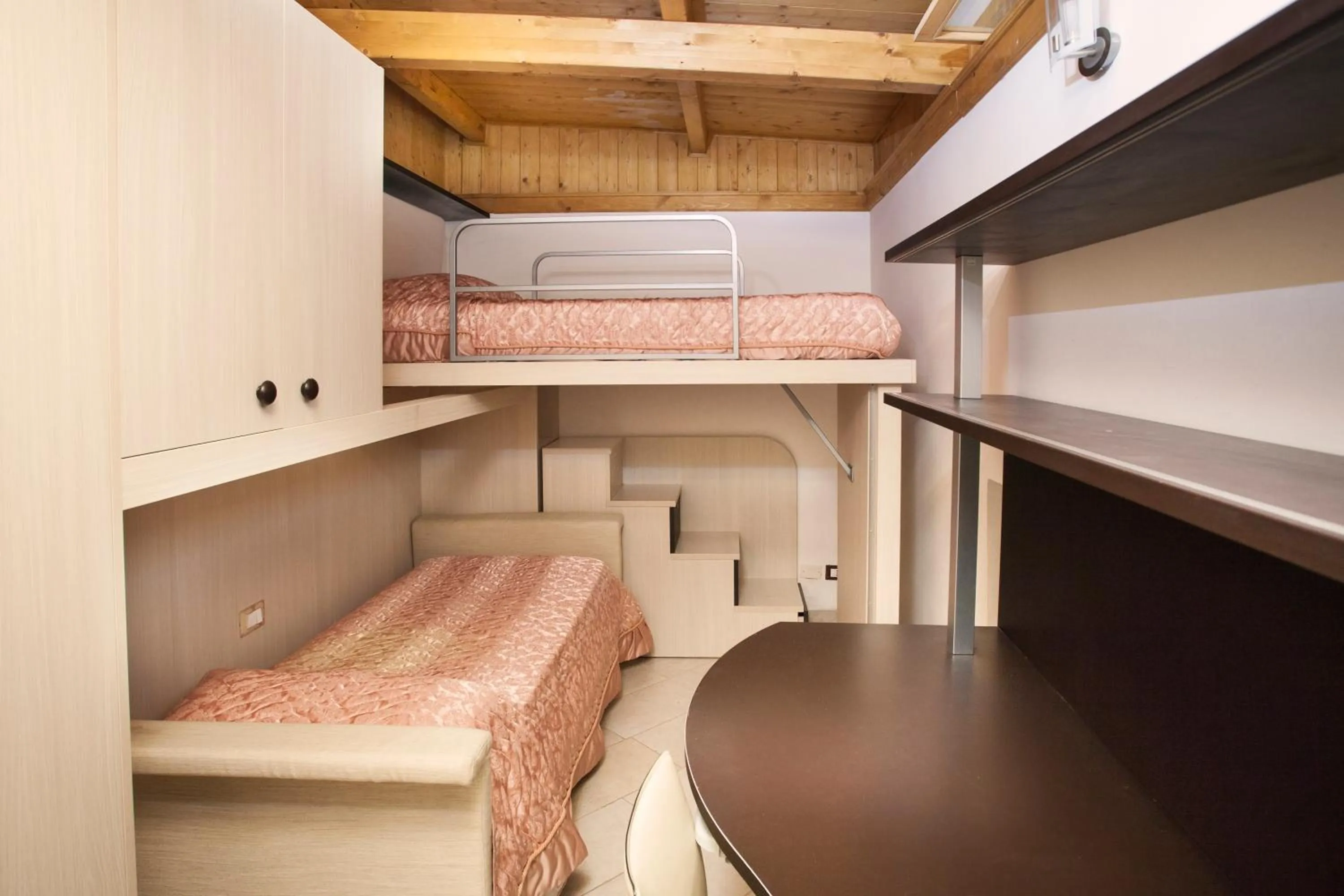 Photo of the whole room, Bed in Green Paradise Resort