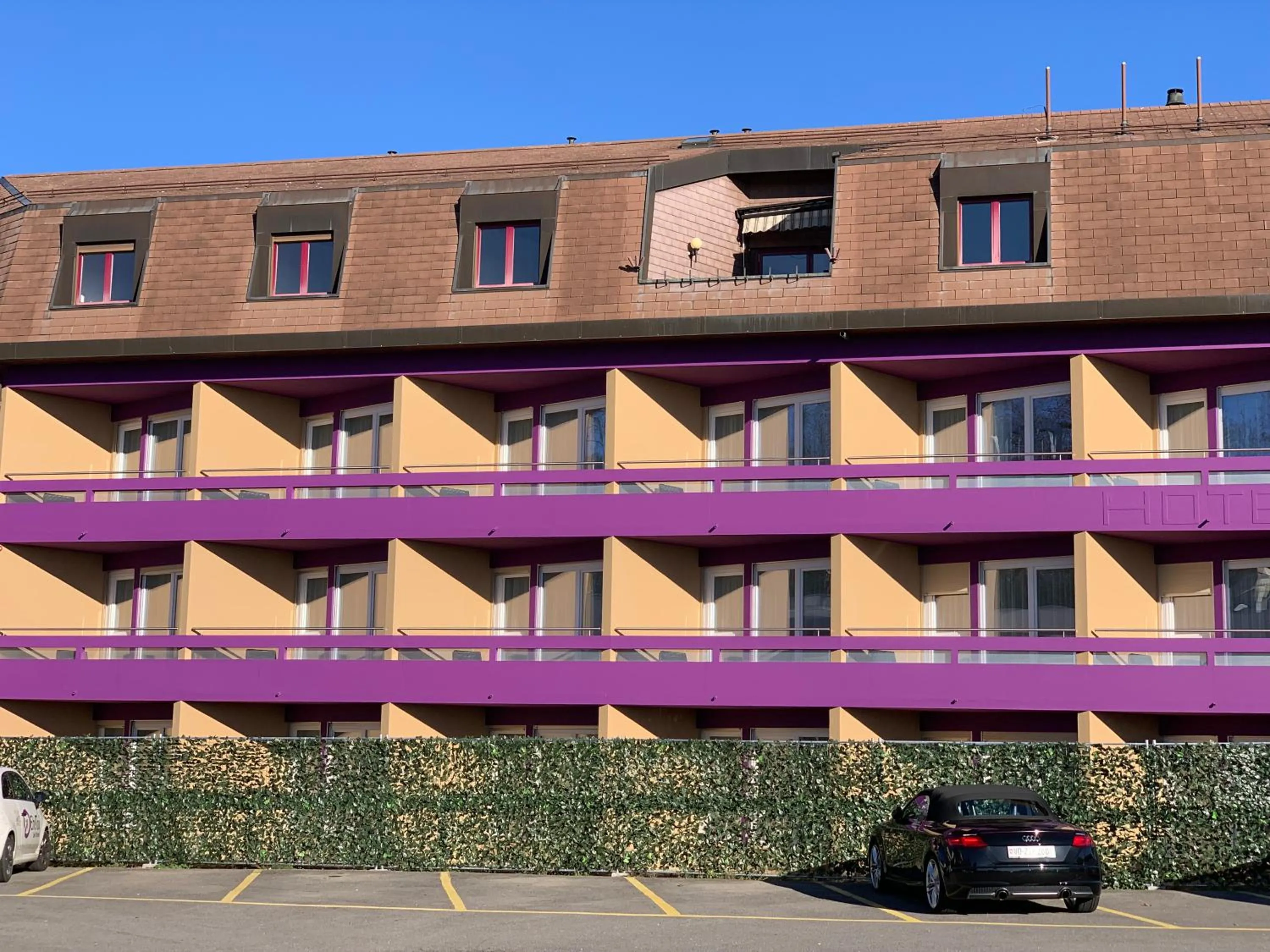 Property building in Eh!Toi Self Motel