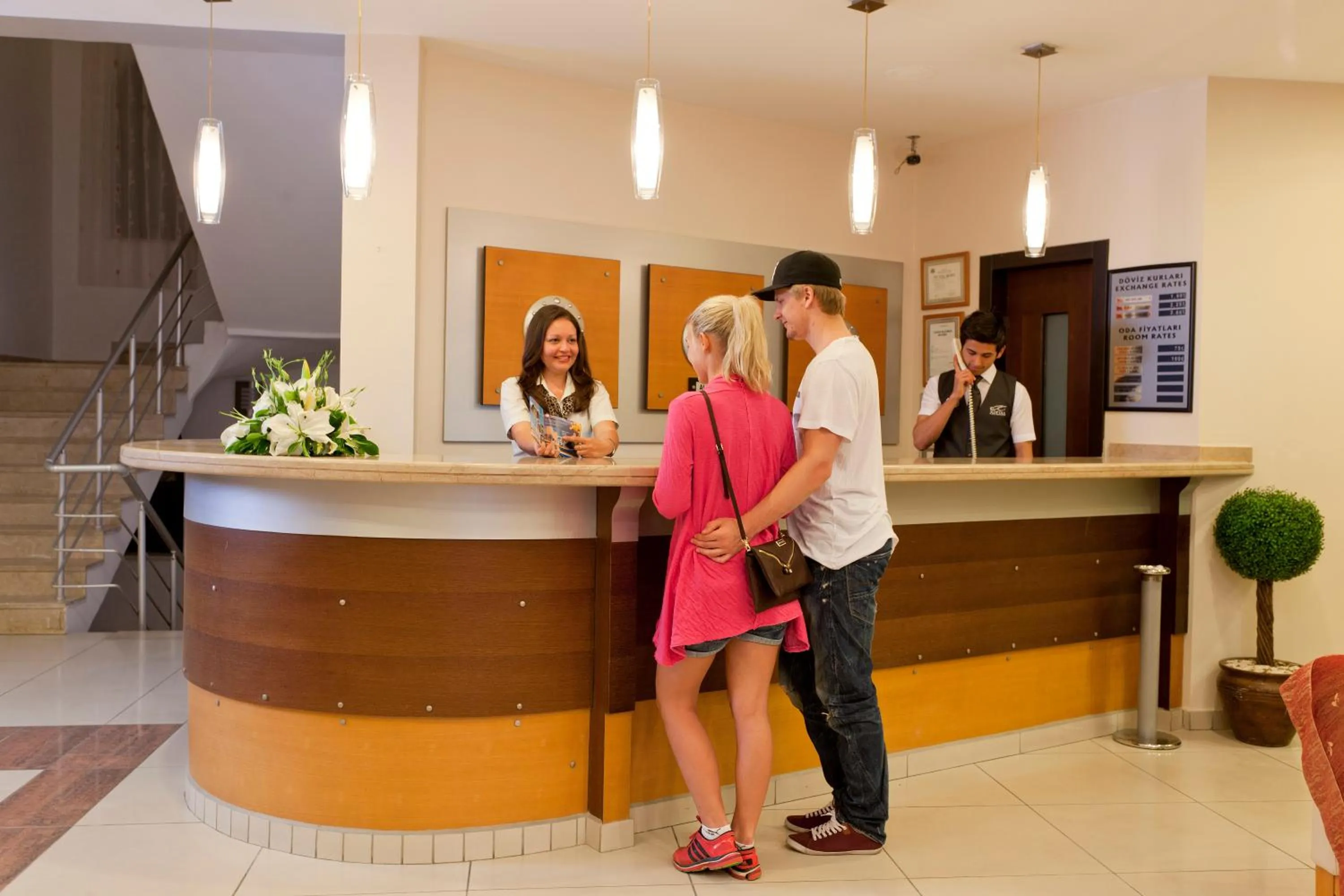 People in Kandelor Hotel