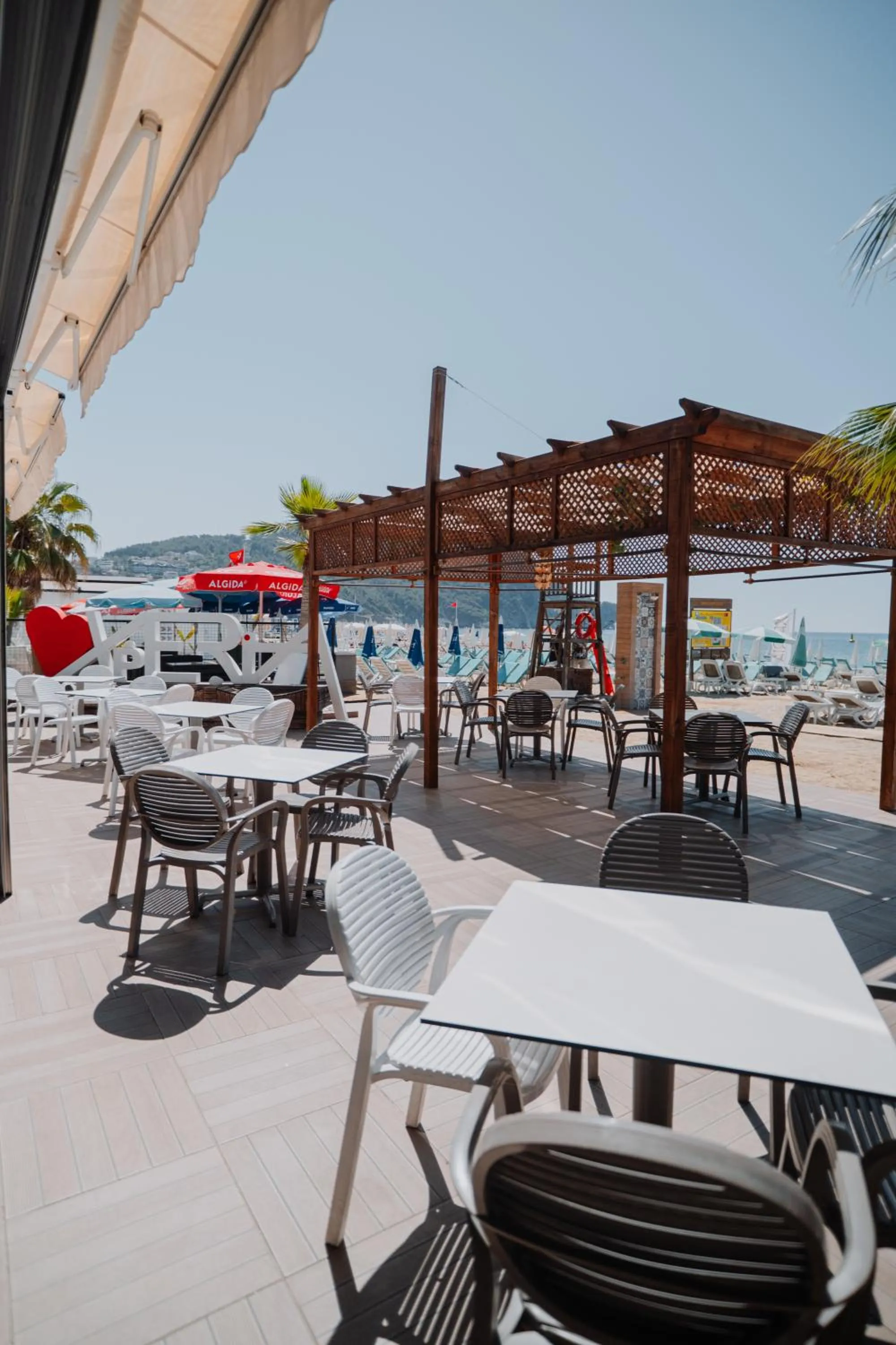 Seating area in Xperia Saray Beach Hotel