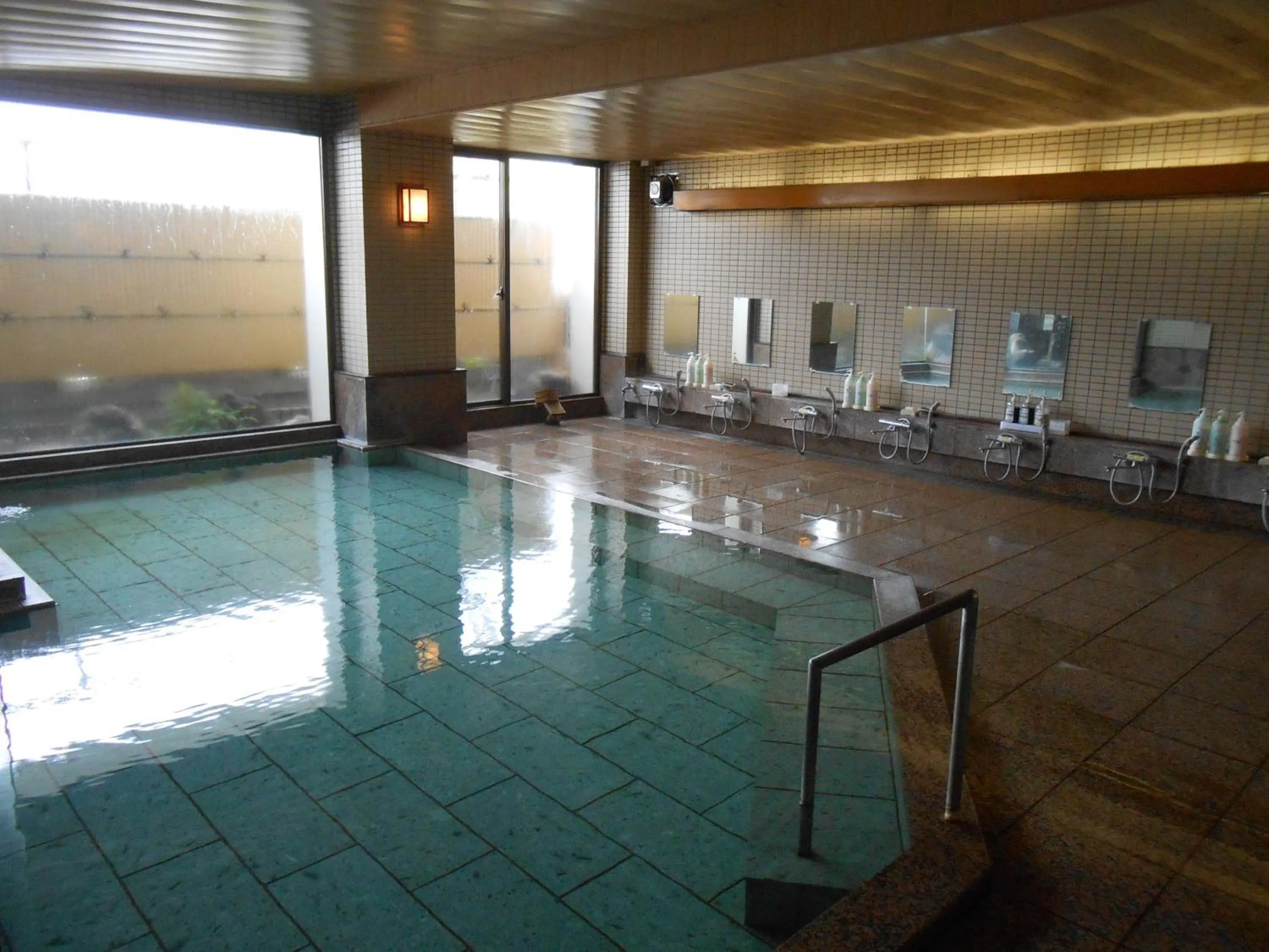 Hot Spring Bath in Shin Kadoya