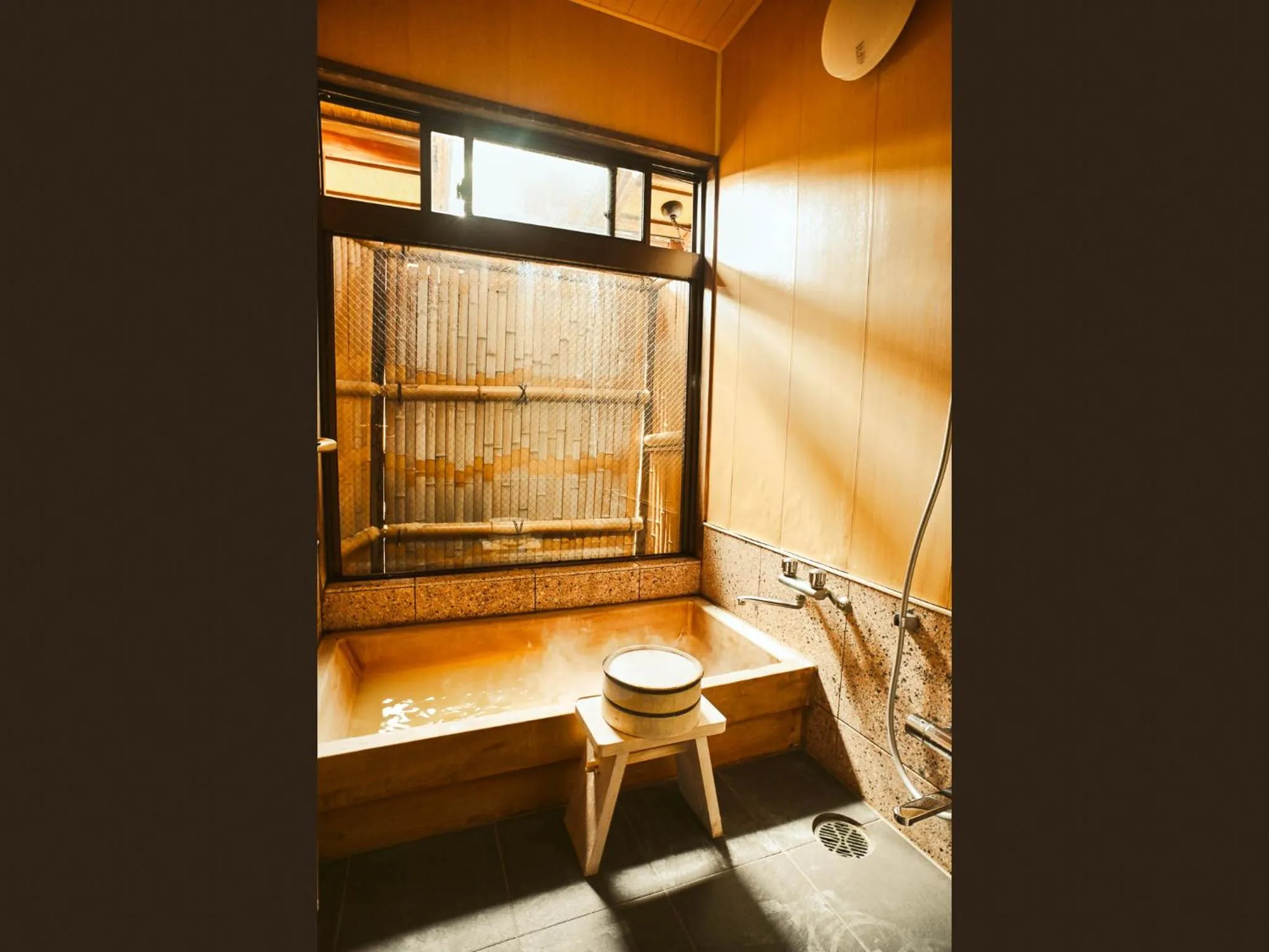 Hot Spring Bath in Shin Kadoya