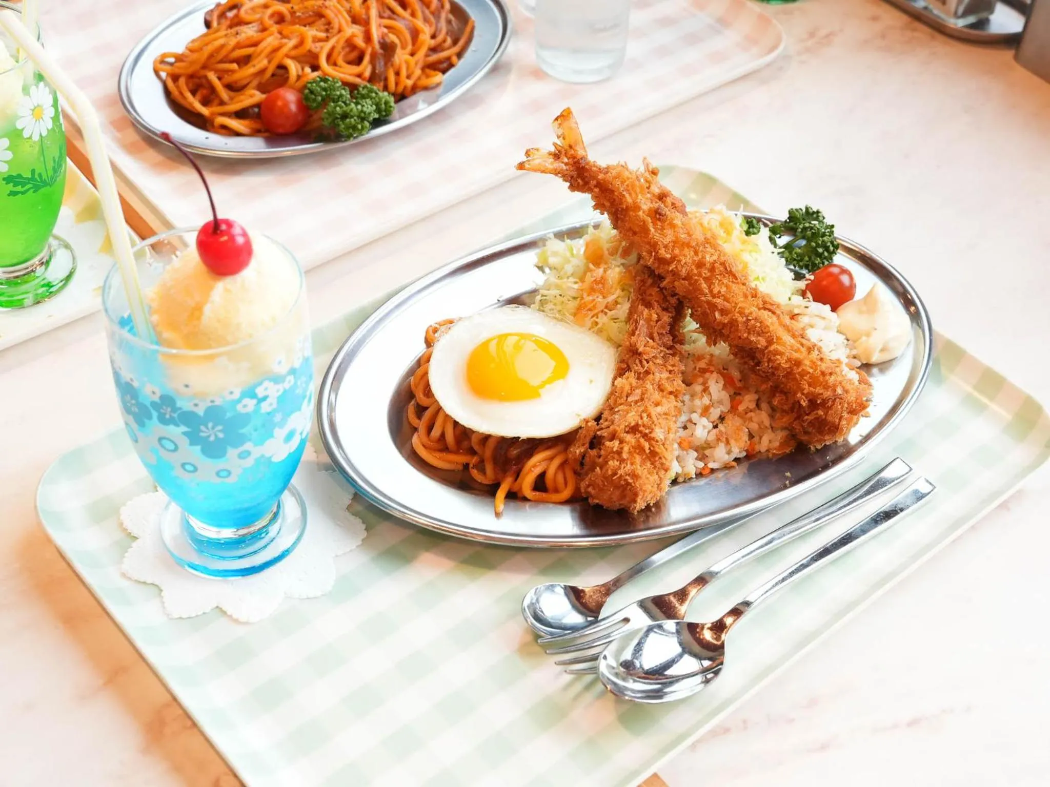 Restaurant/places to eat in Shin Kadoya