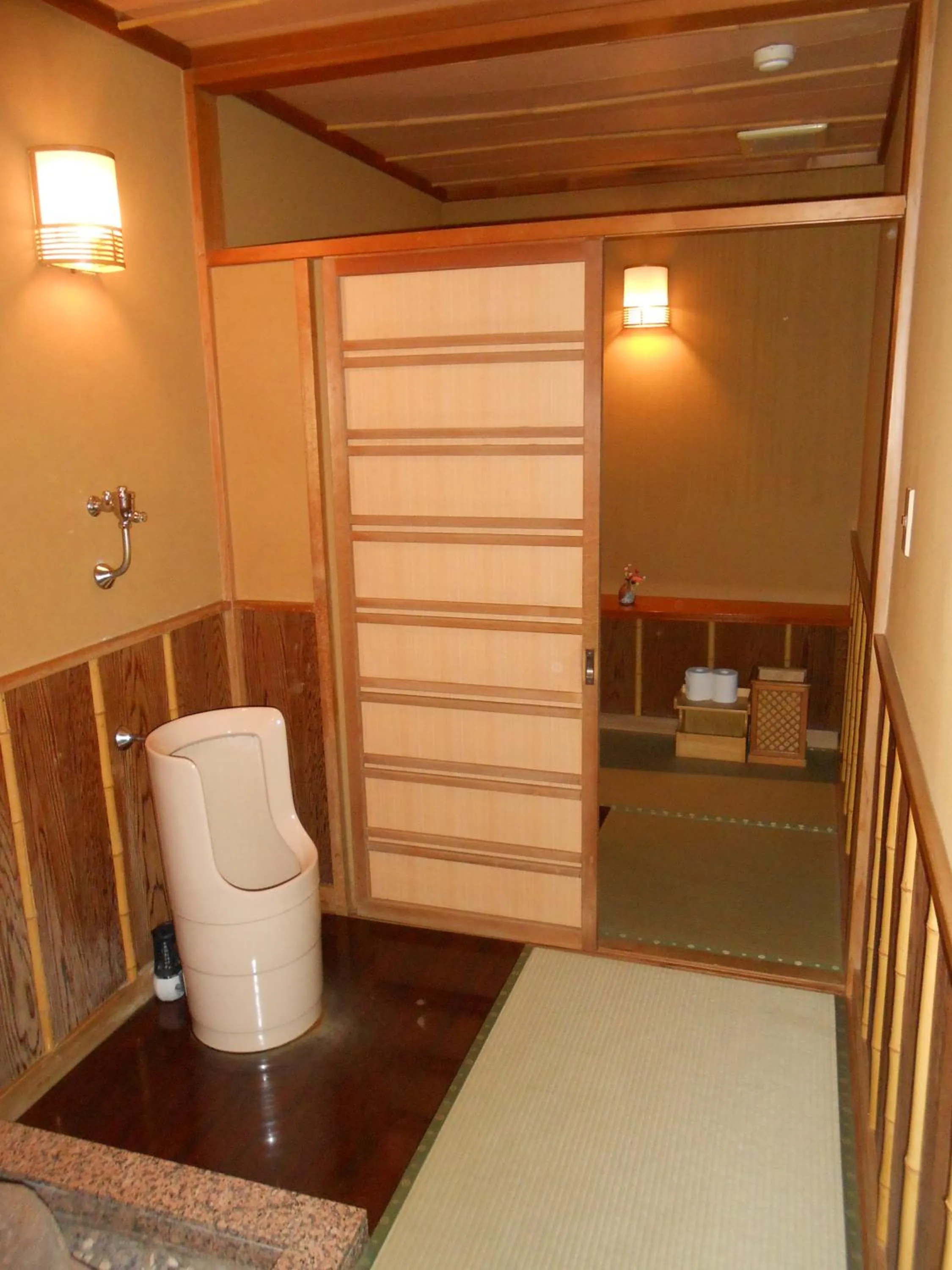 Bathroom in Shin Kadoya