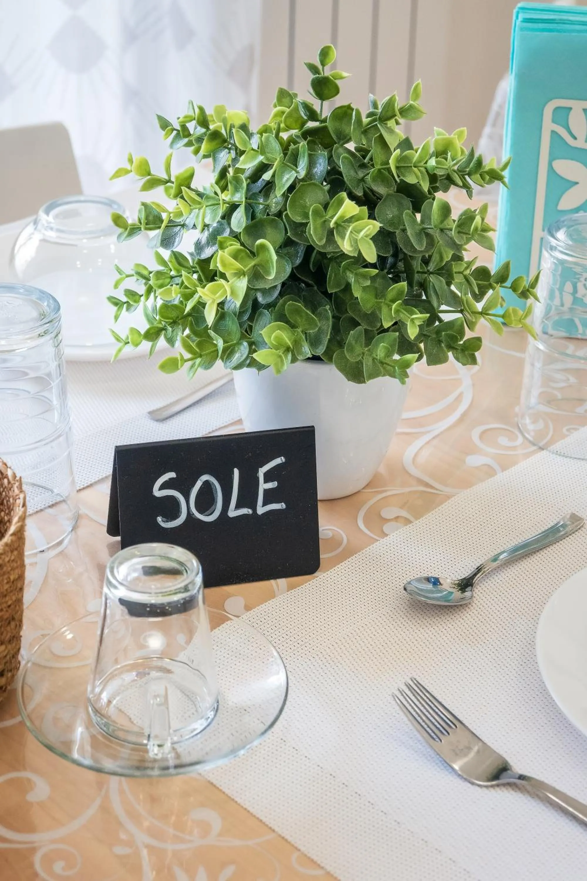 Communal lounge/ TV room in Ciccio Rooms and breakfast - Self check-in