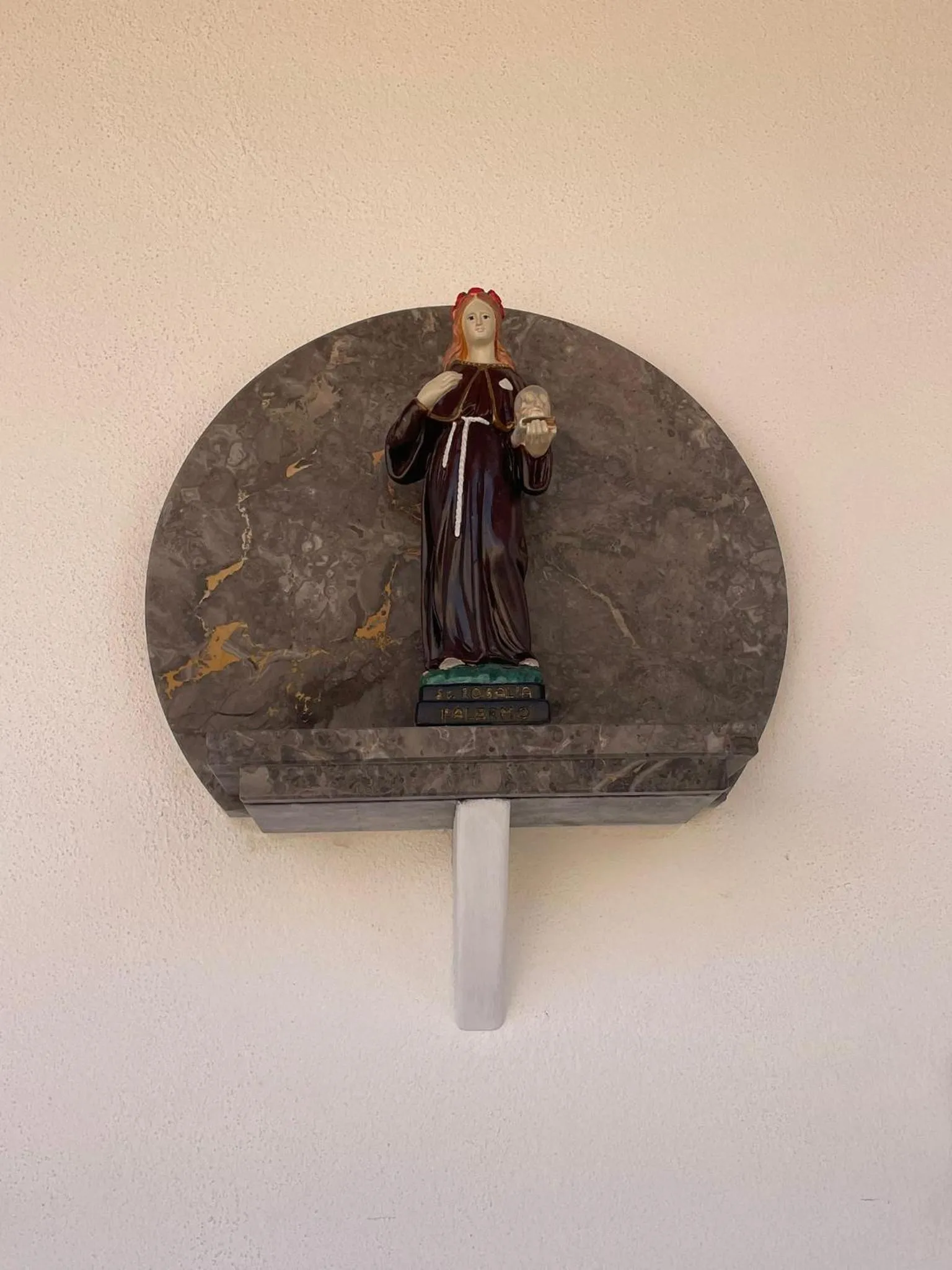 Place of worship in Ciccio Rooms and breakfast - Self check-in