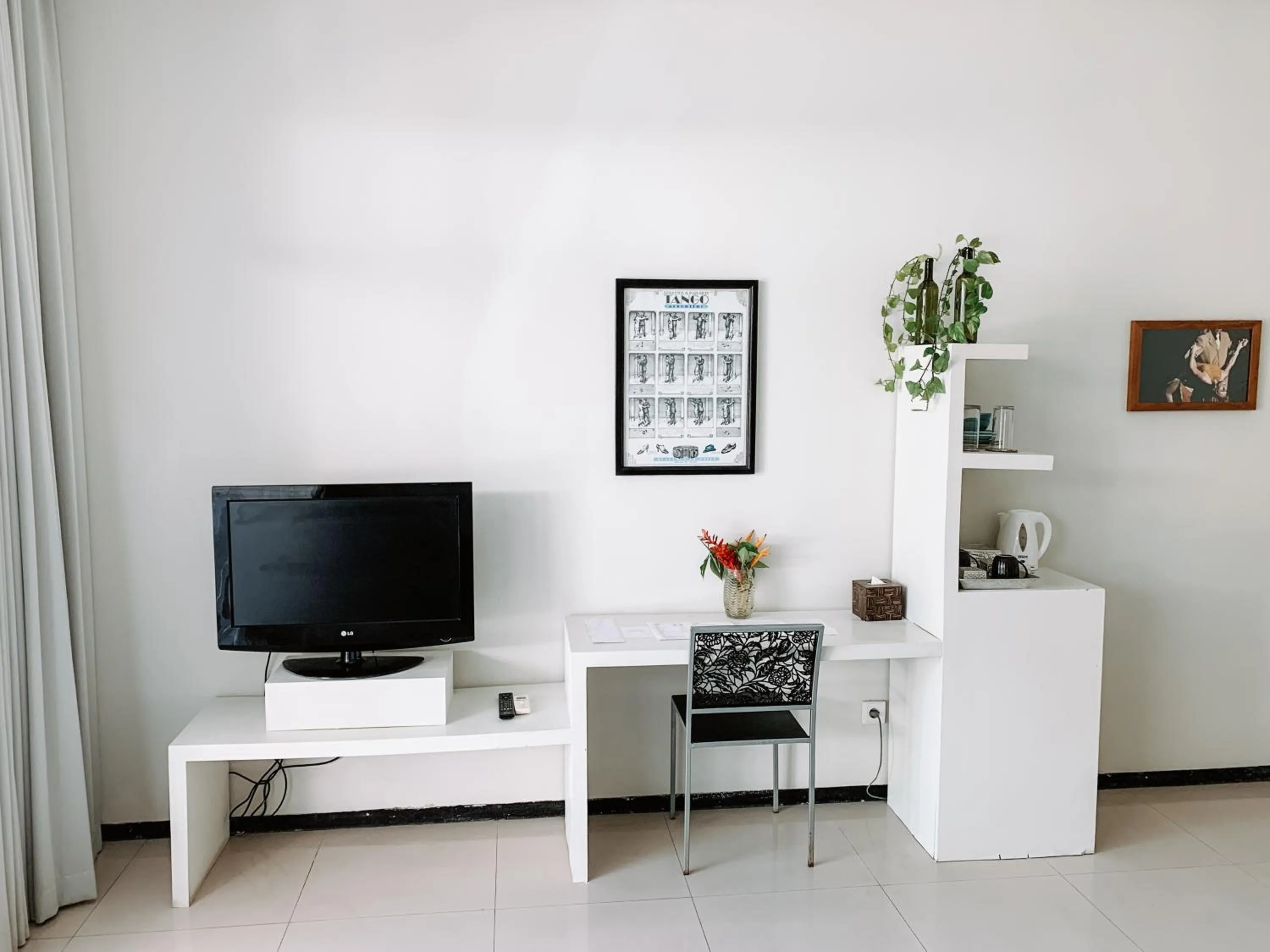 TV and multimedia in Casa Artista By Kresna Hospitality