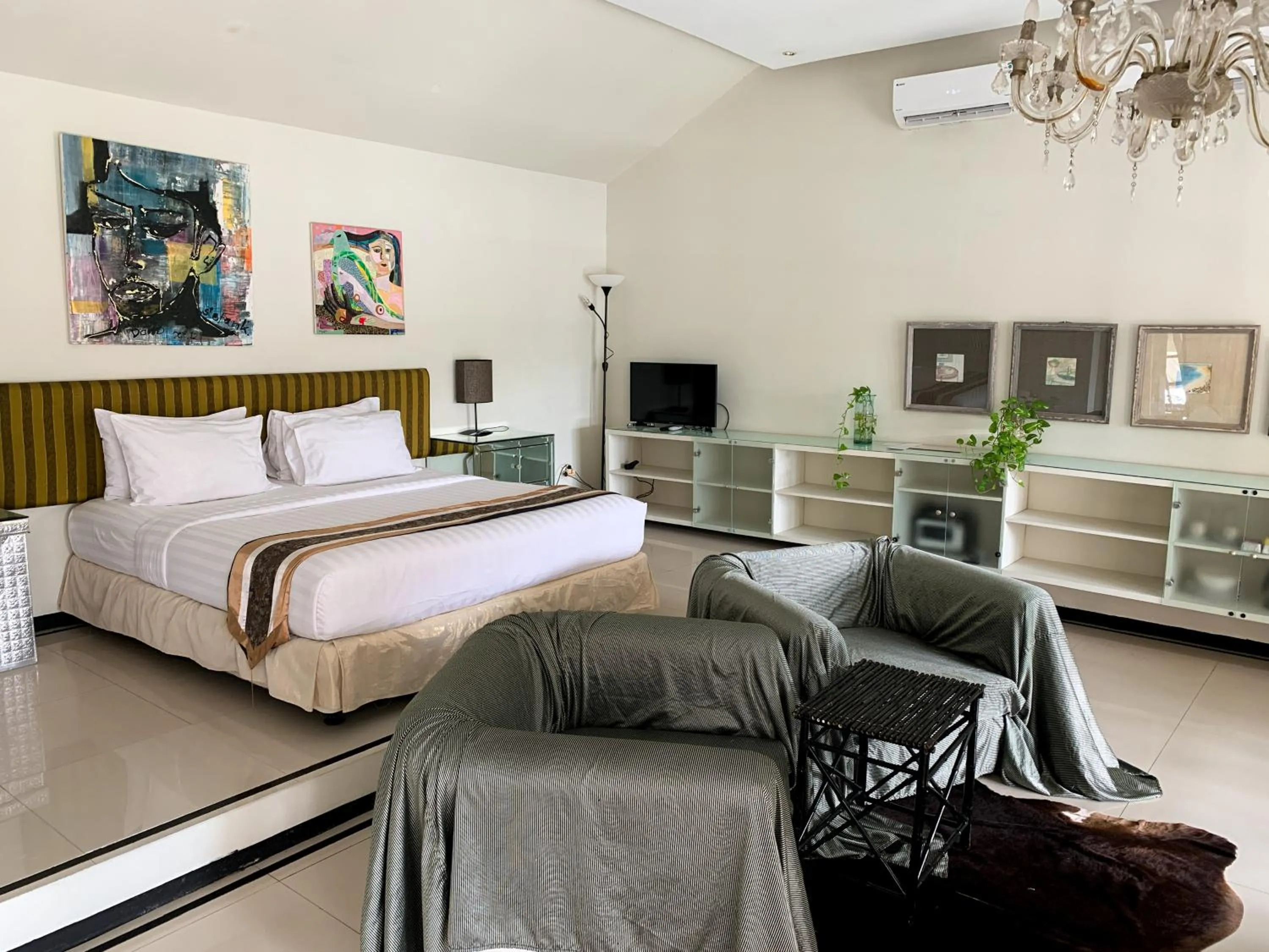 Seating area, Bed in Casa Artista By Kresna Hospitality