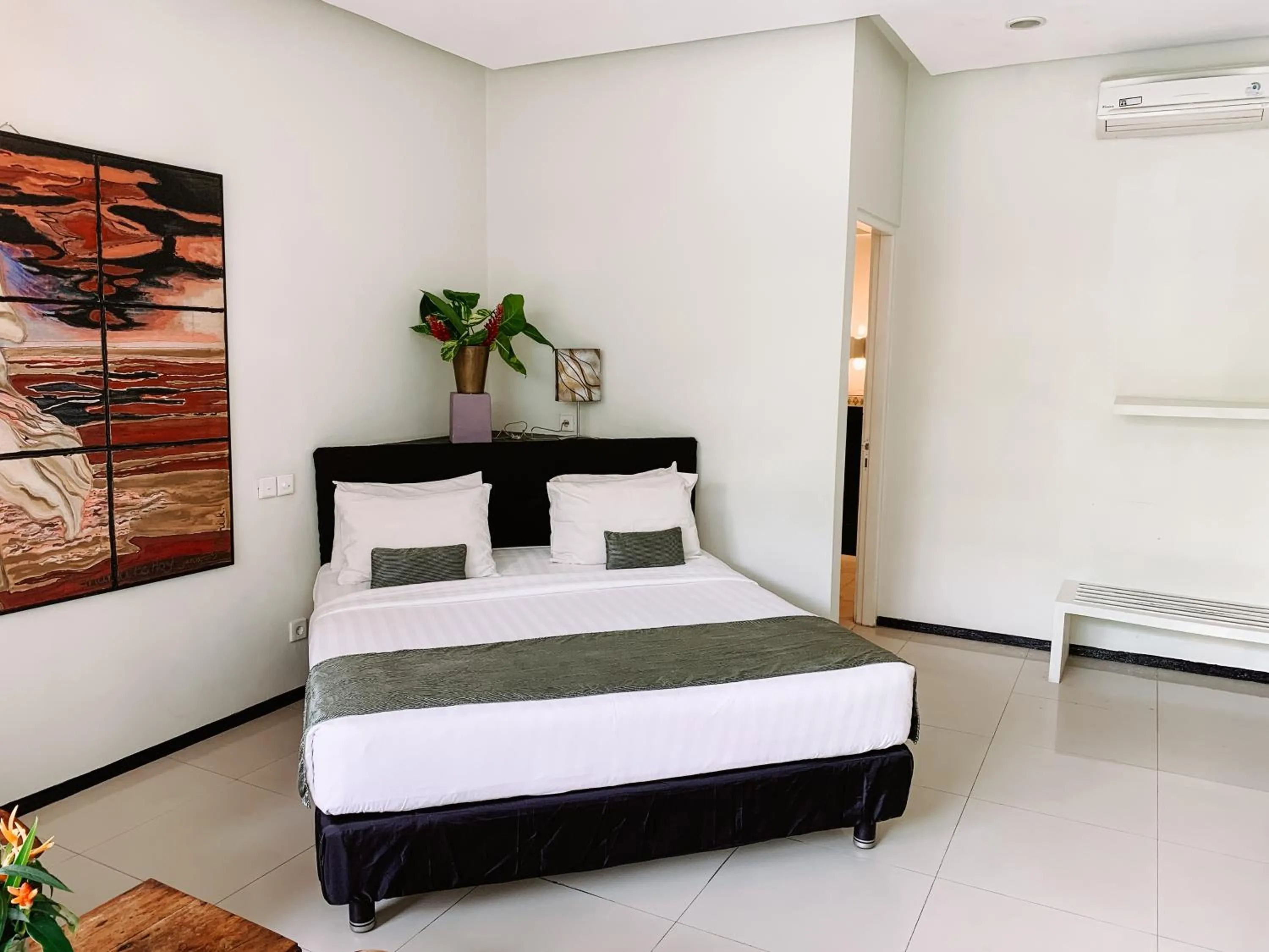 Photo of the whole room, Bed in Casa Artista By Kresna Hospitality
