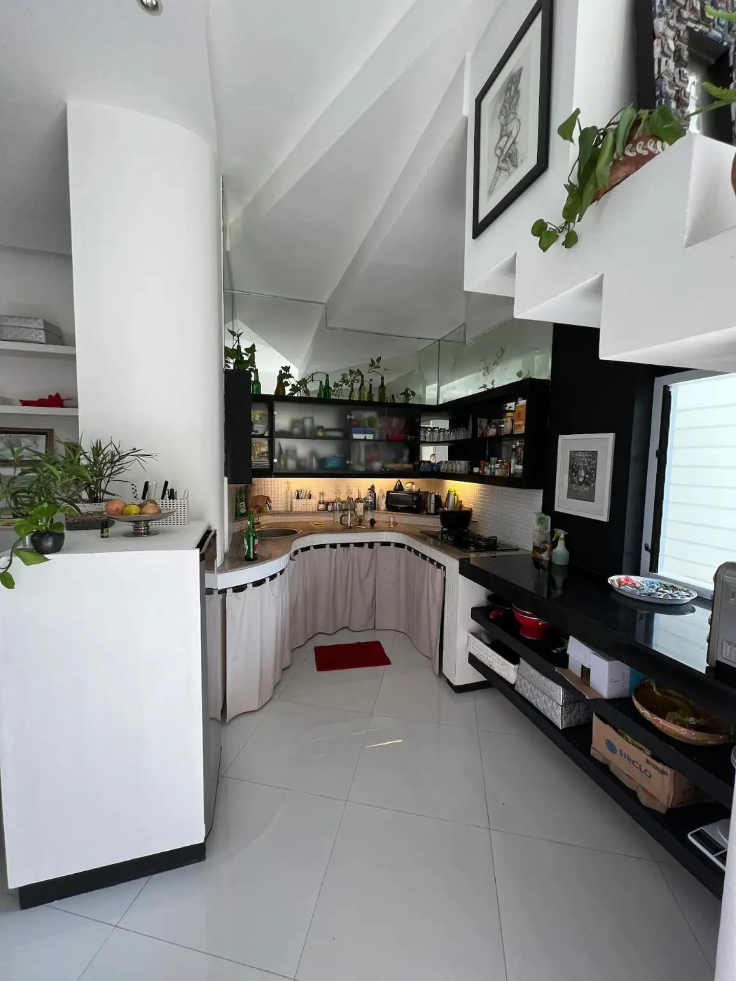 Kitchen or kitchenette in Casa Artista By Kresna Hospitality