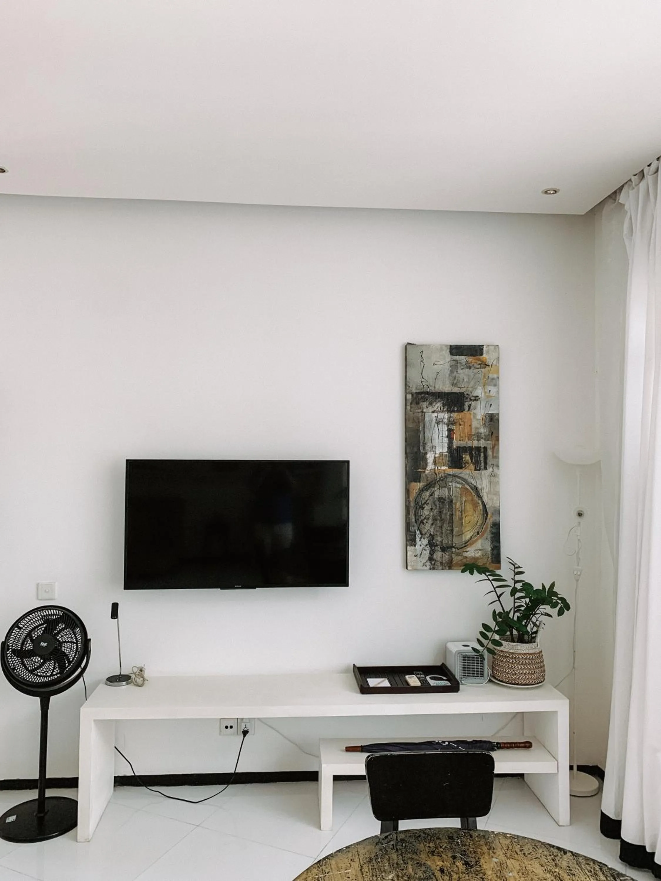 TV and multimedia in Casa Artista By Kresna Hospitality