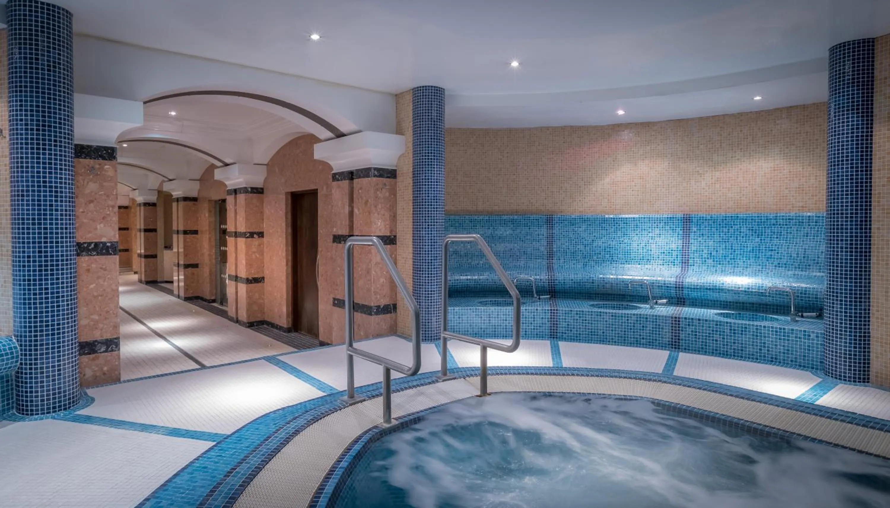 Hot Tub in Slieve Russell Hotel