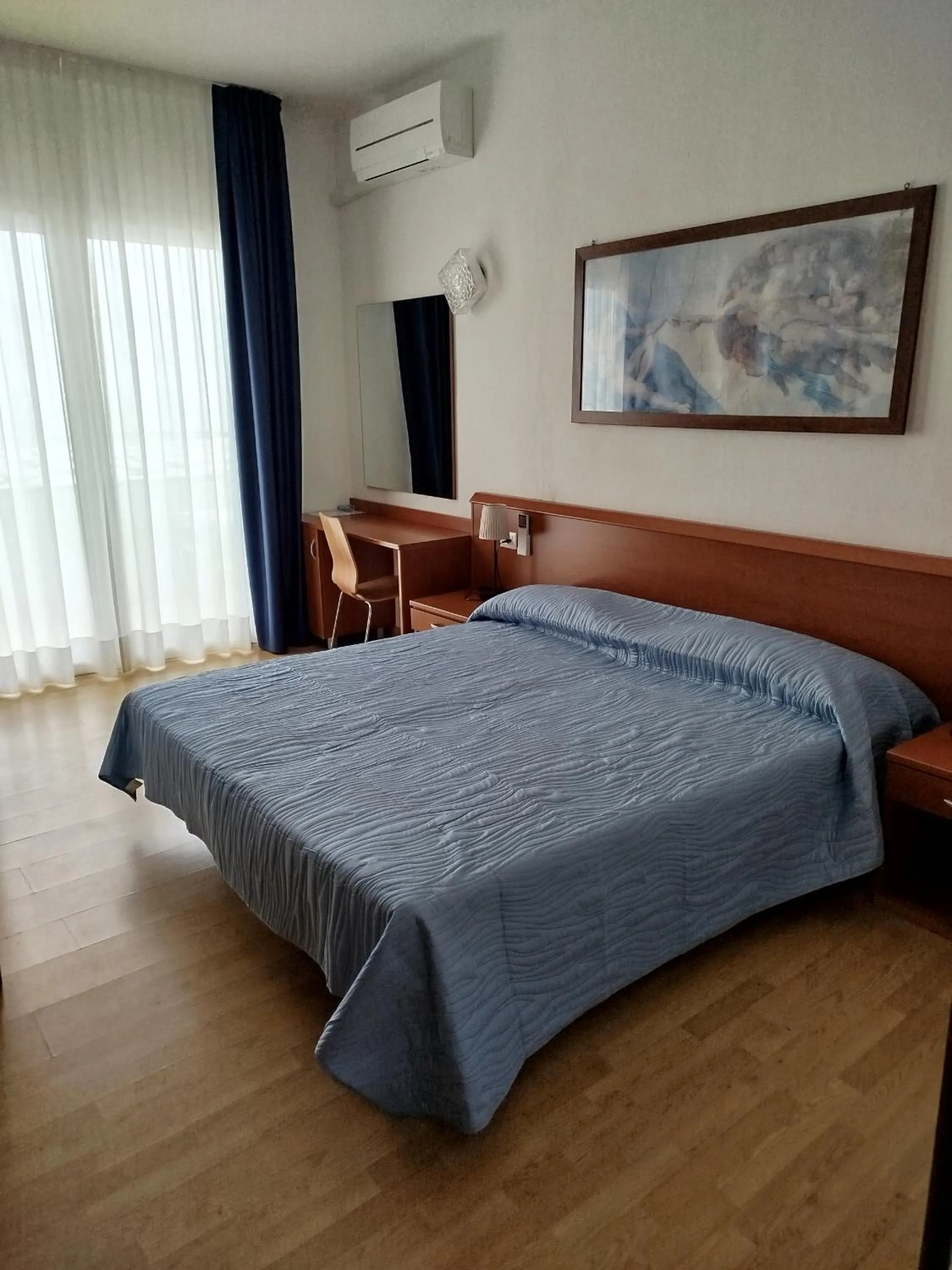 Bed in Hotel Silva Frontemare
