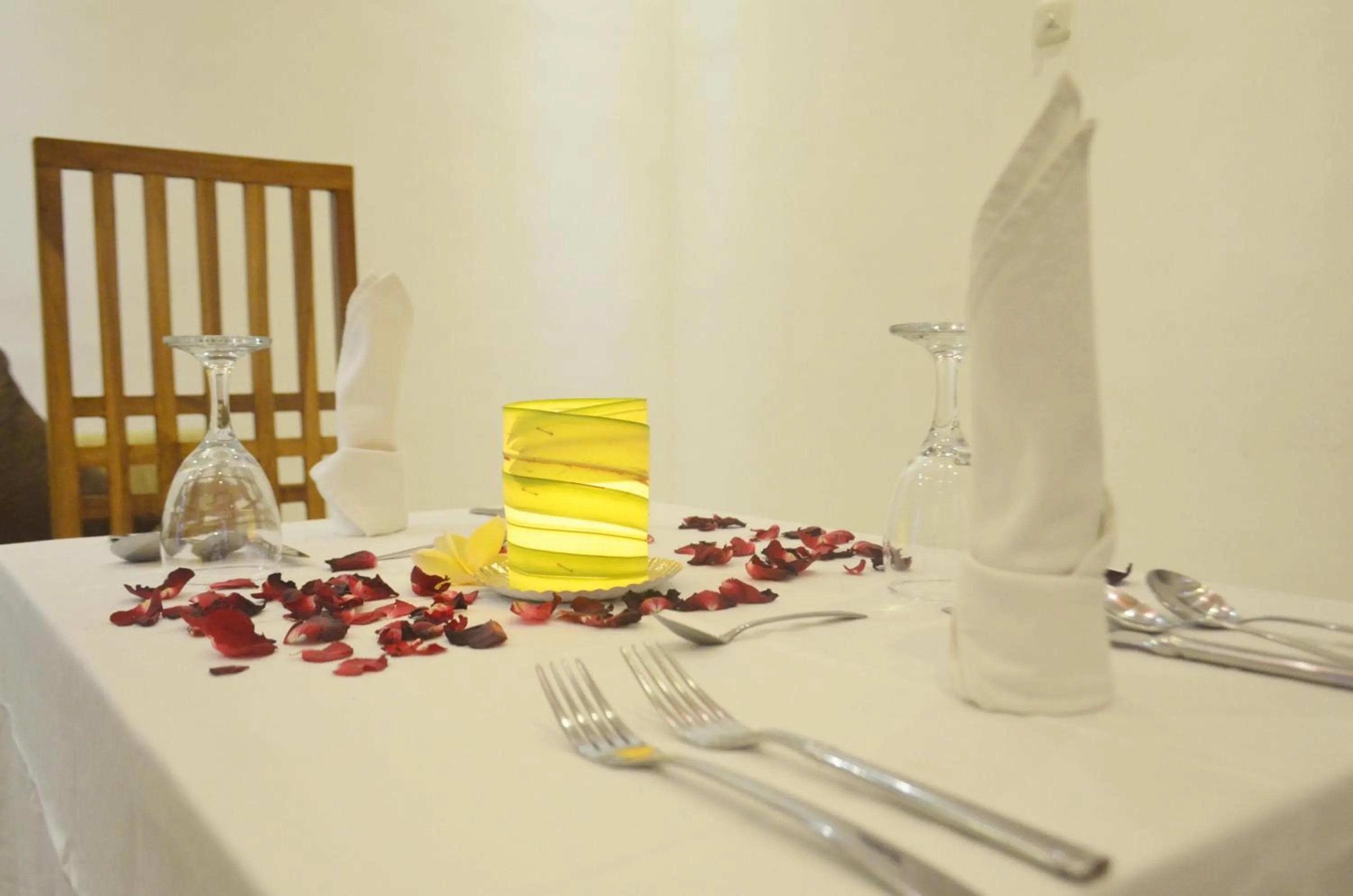 Dining area in The Jas Villas