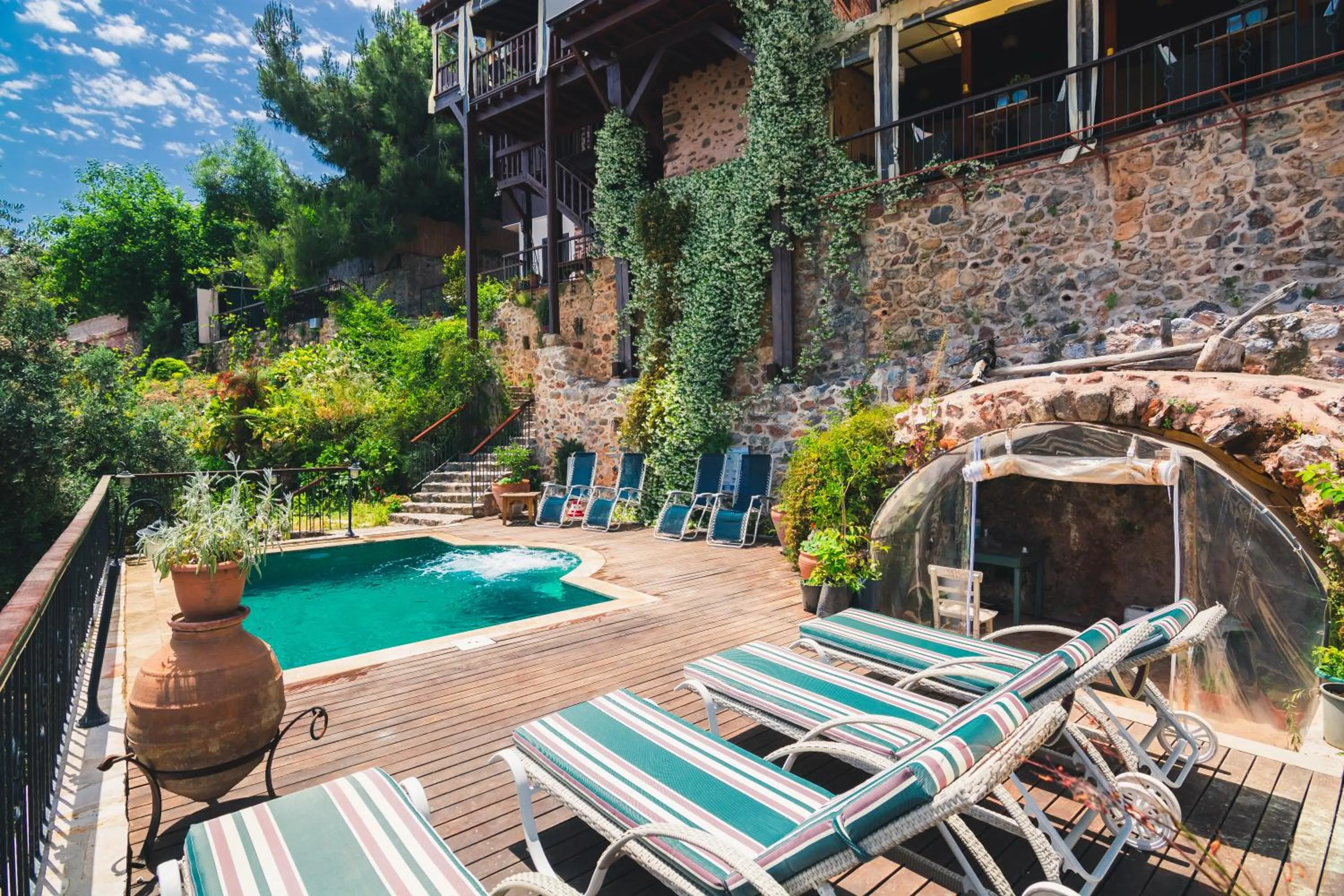 Swimming pool in Hotel Villa Turka