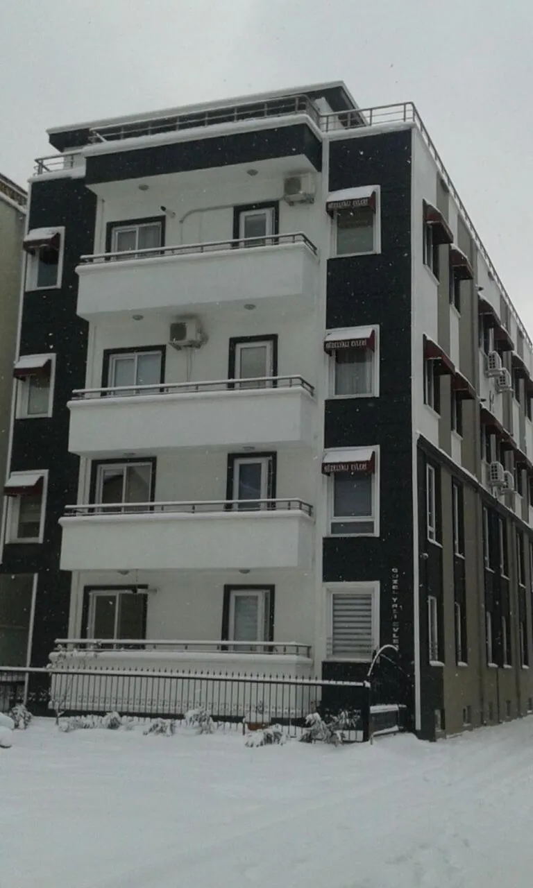 Property building in Güzel Yalı Evleri Residence &Apart Hotel