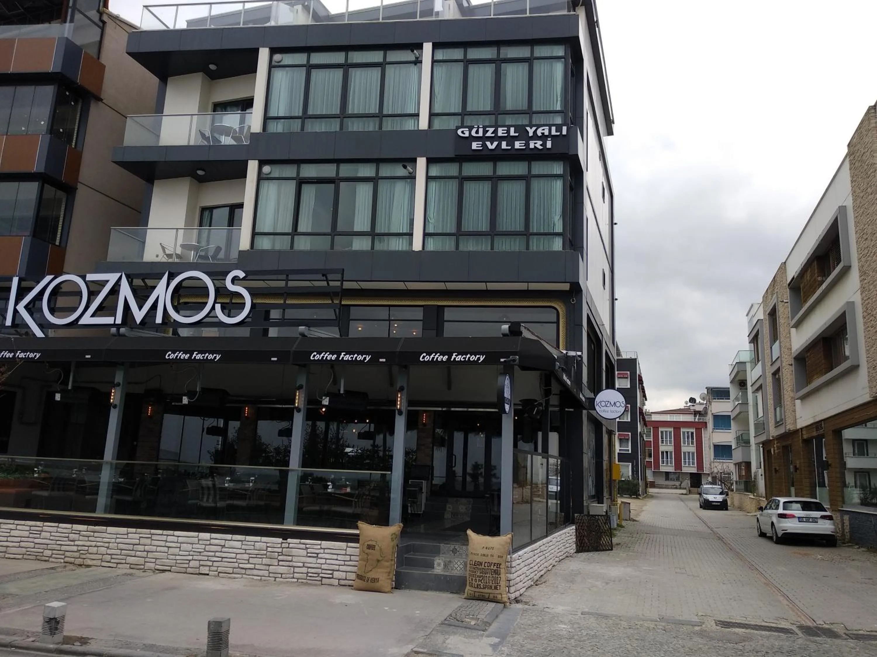 Property building in Güzel Yalı Evleri Residence &Apart Hotel