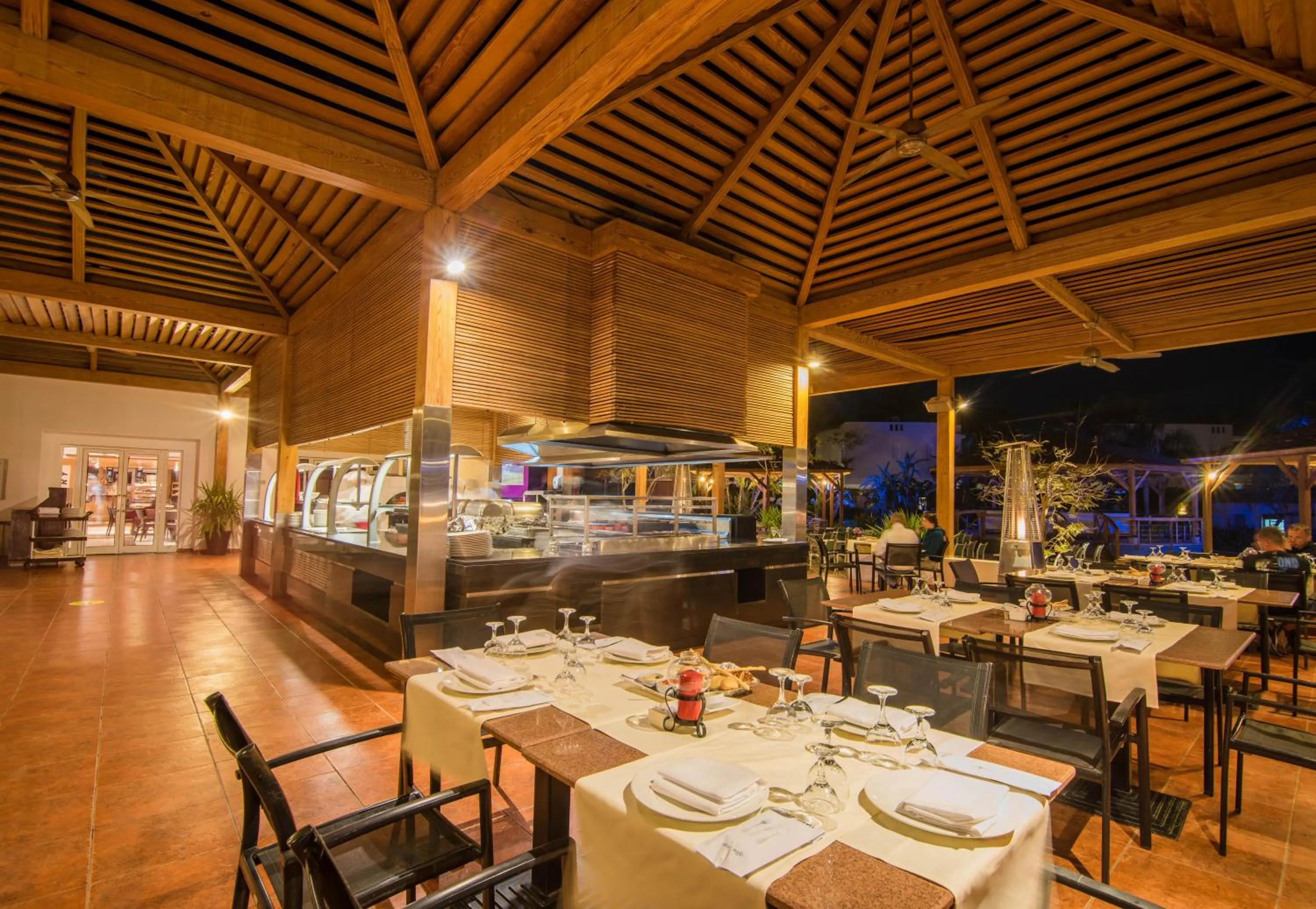 Restaurant/places to eat in Reef Oasis Beach Aqua Park Resort