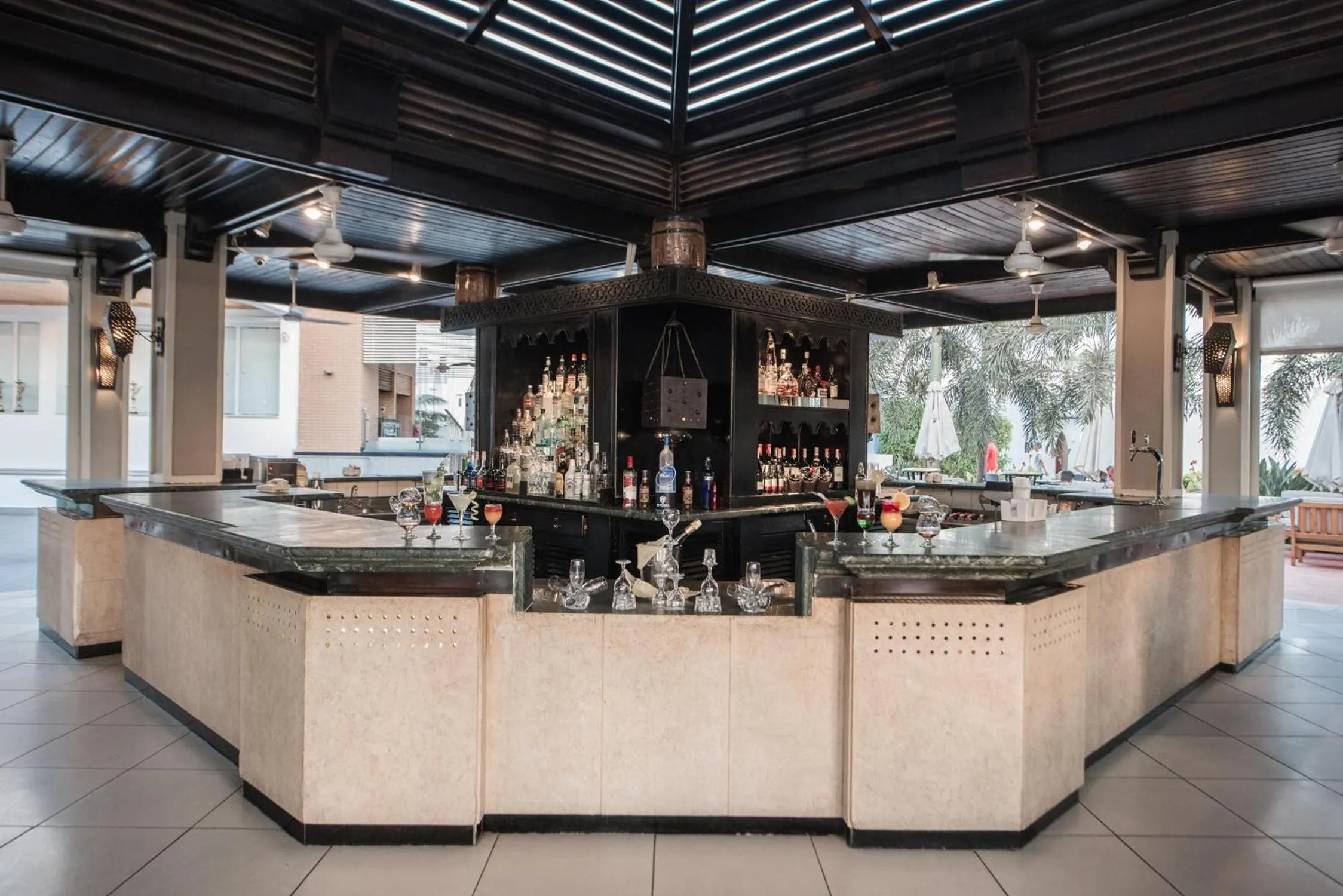 Lounge or bar in Reef Oasis Beach Aqua Park Resort