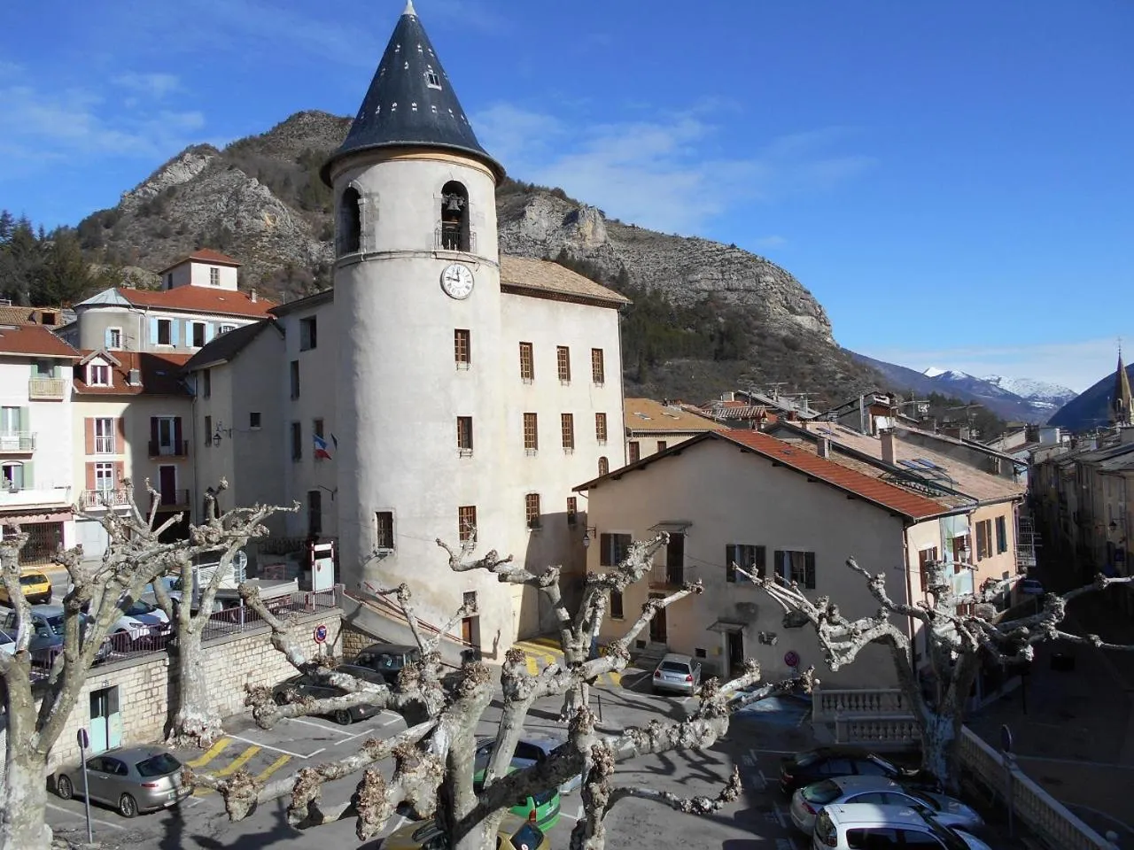 LE MODERNE VEYNES - Location d'appartements à la nuitée