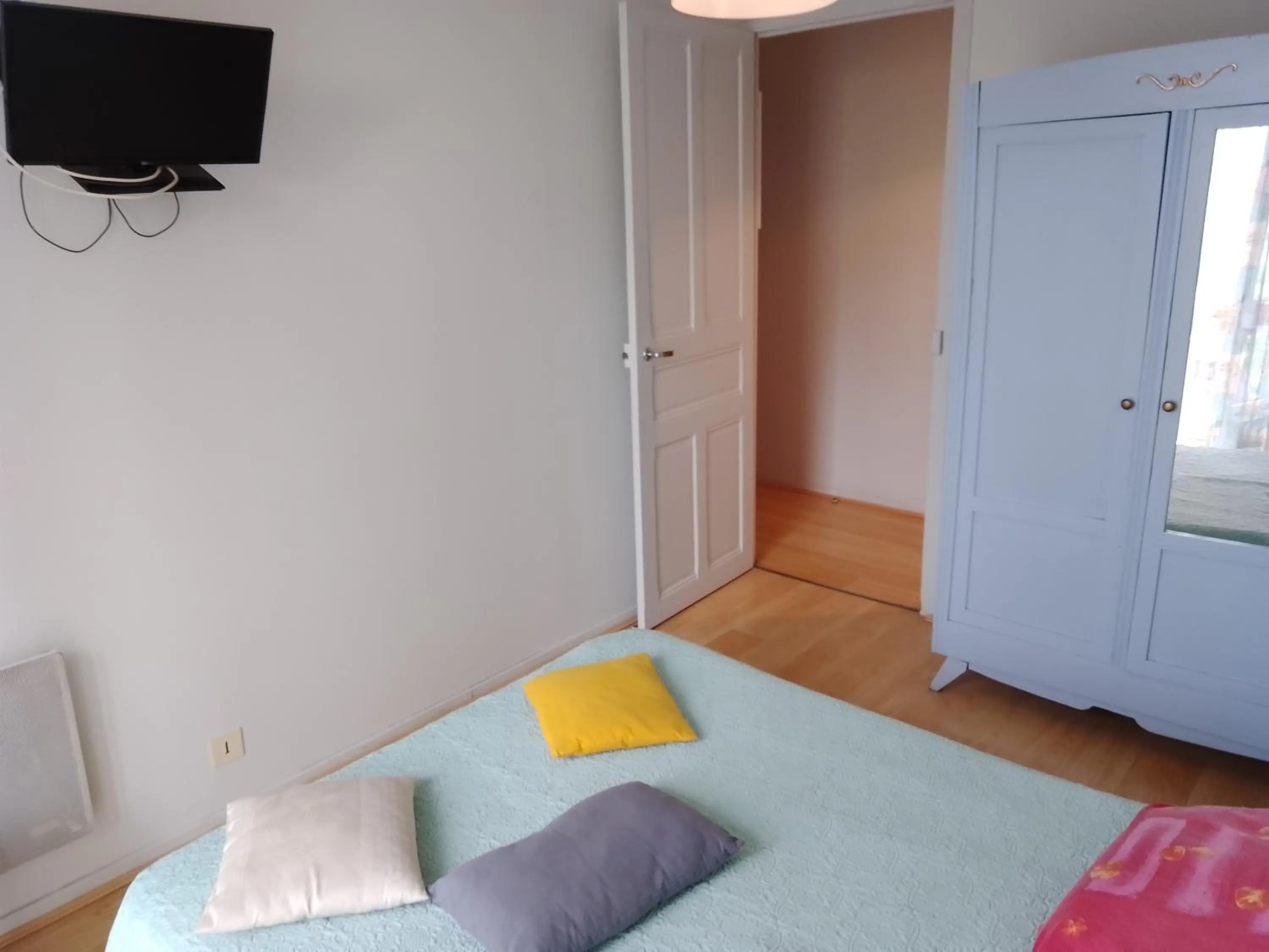 Bed in LE MODERNE VEYNES - Location d'appartements à la nuitée