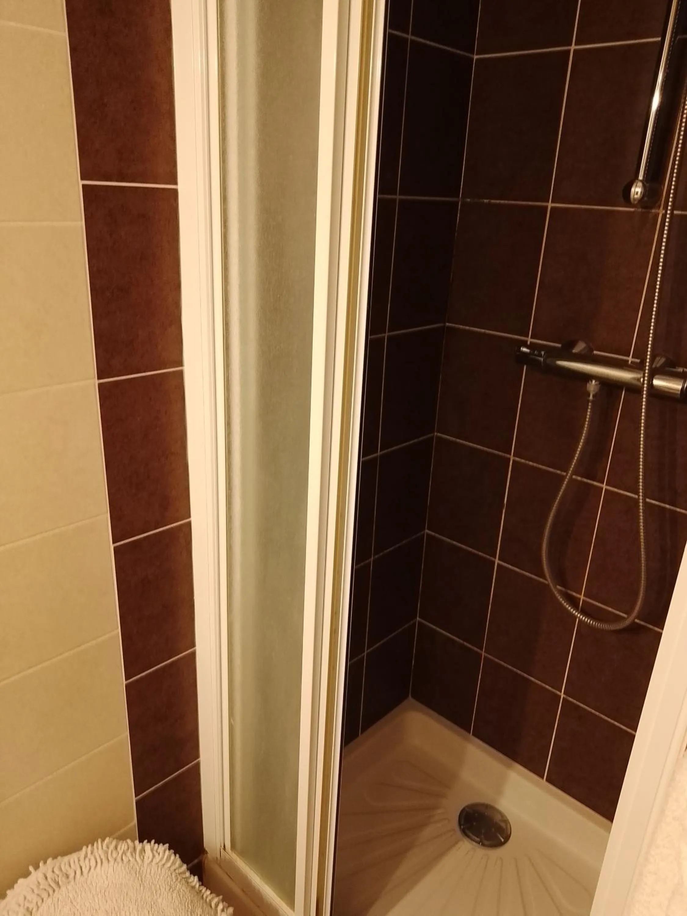 LE MODERNE VEYNES - Location d'appartements à la nuitée