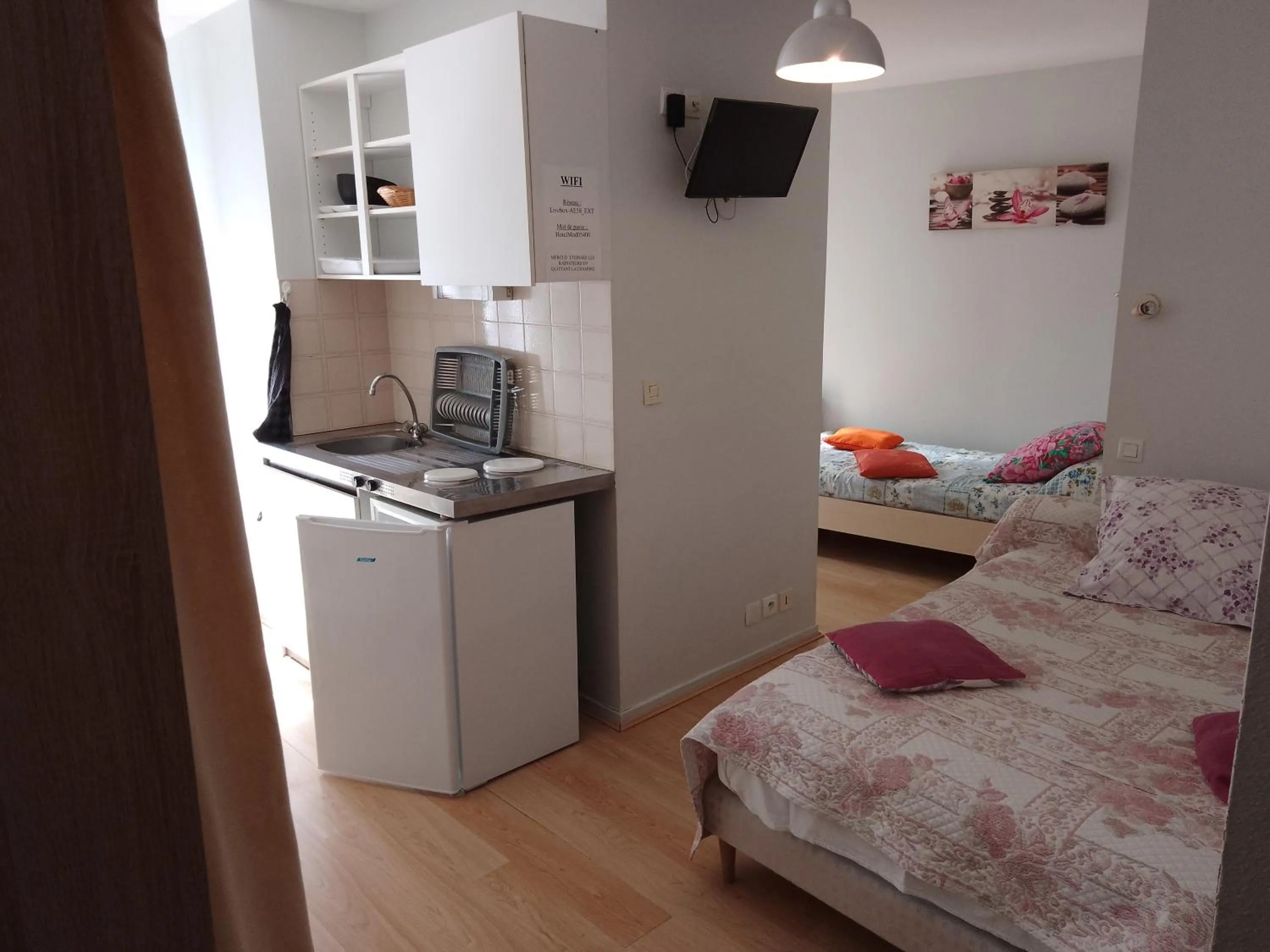 Bed in LE MODERNE VEYNES - Location d'appartements à la nuitée