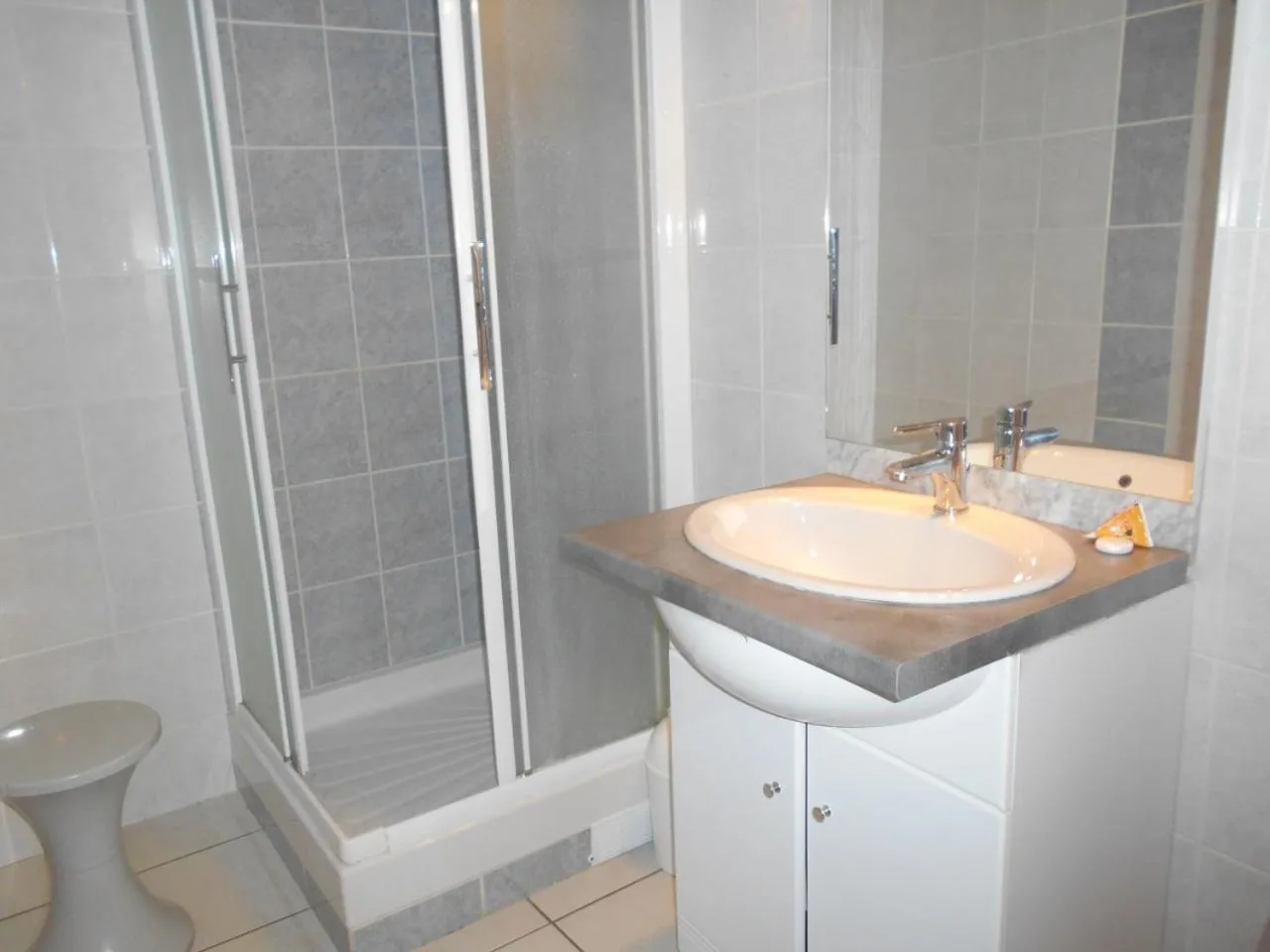 LE MODERNE VEYNES - Location d'appartements à la nuitée