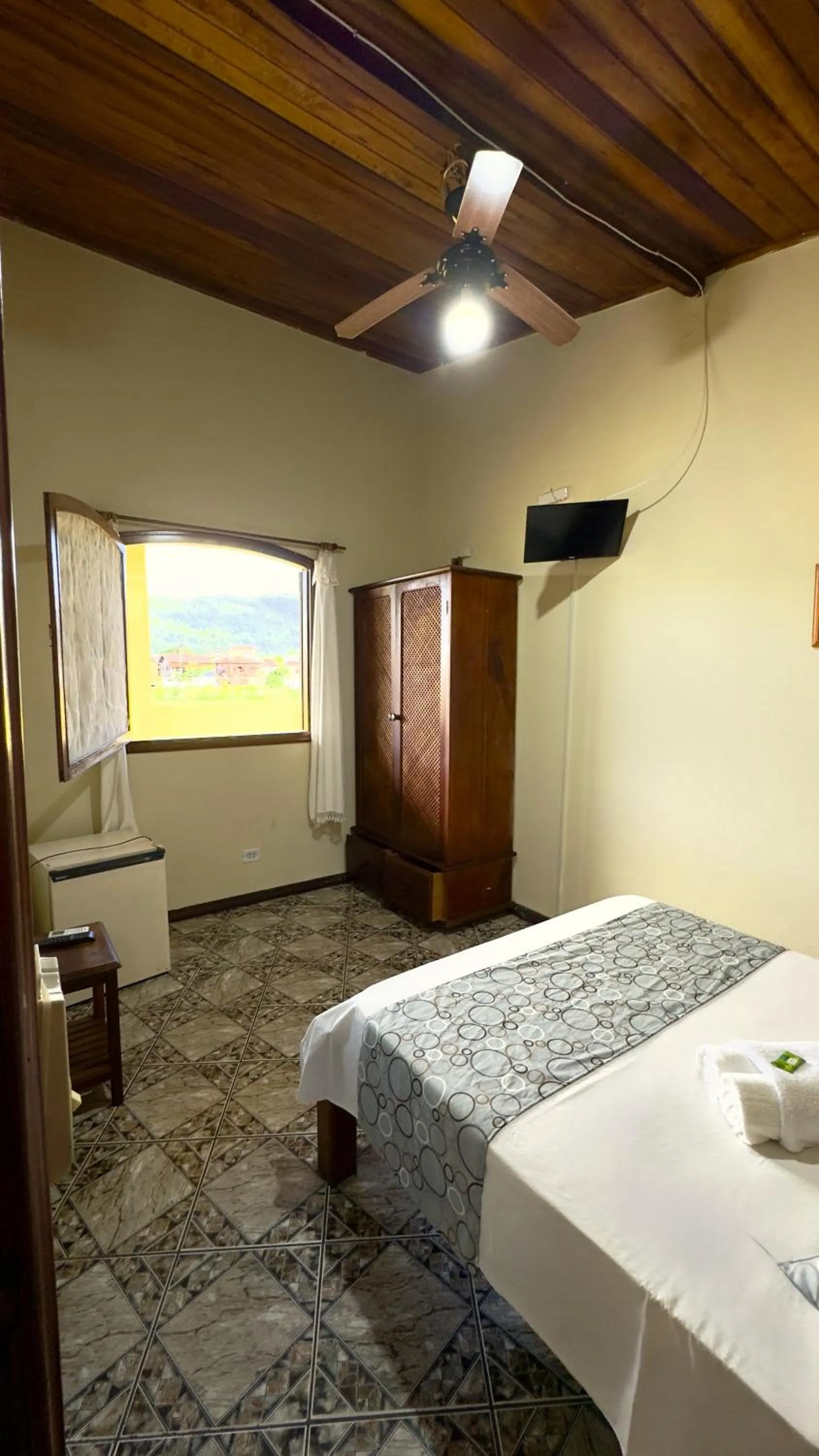 Bed in Pousada Parque Imperial no centro de Paraty