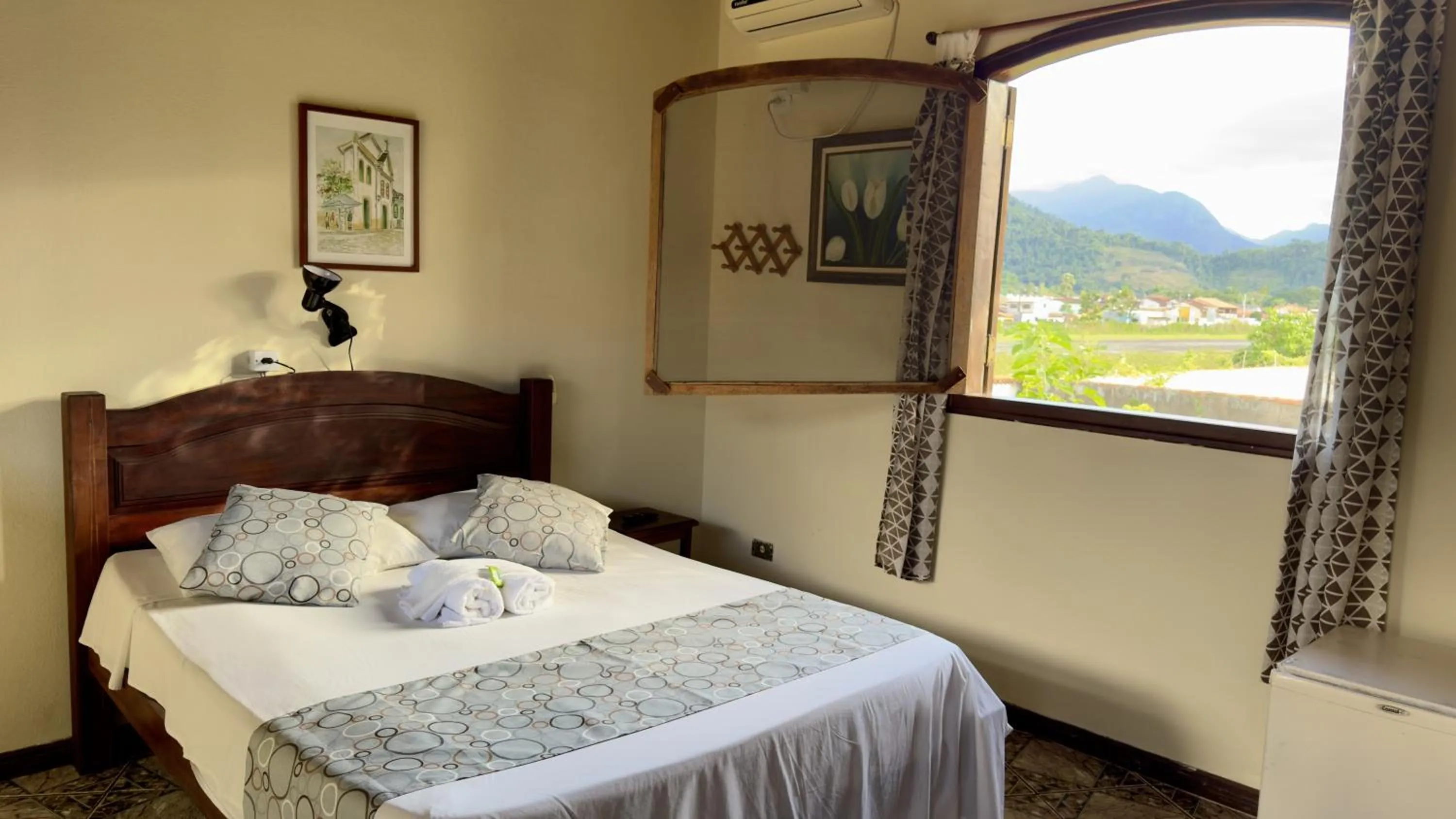 Bed in Pousada Parque Imperial no centro de Paraty