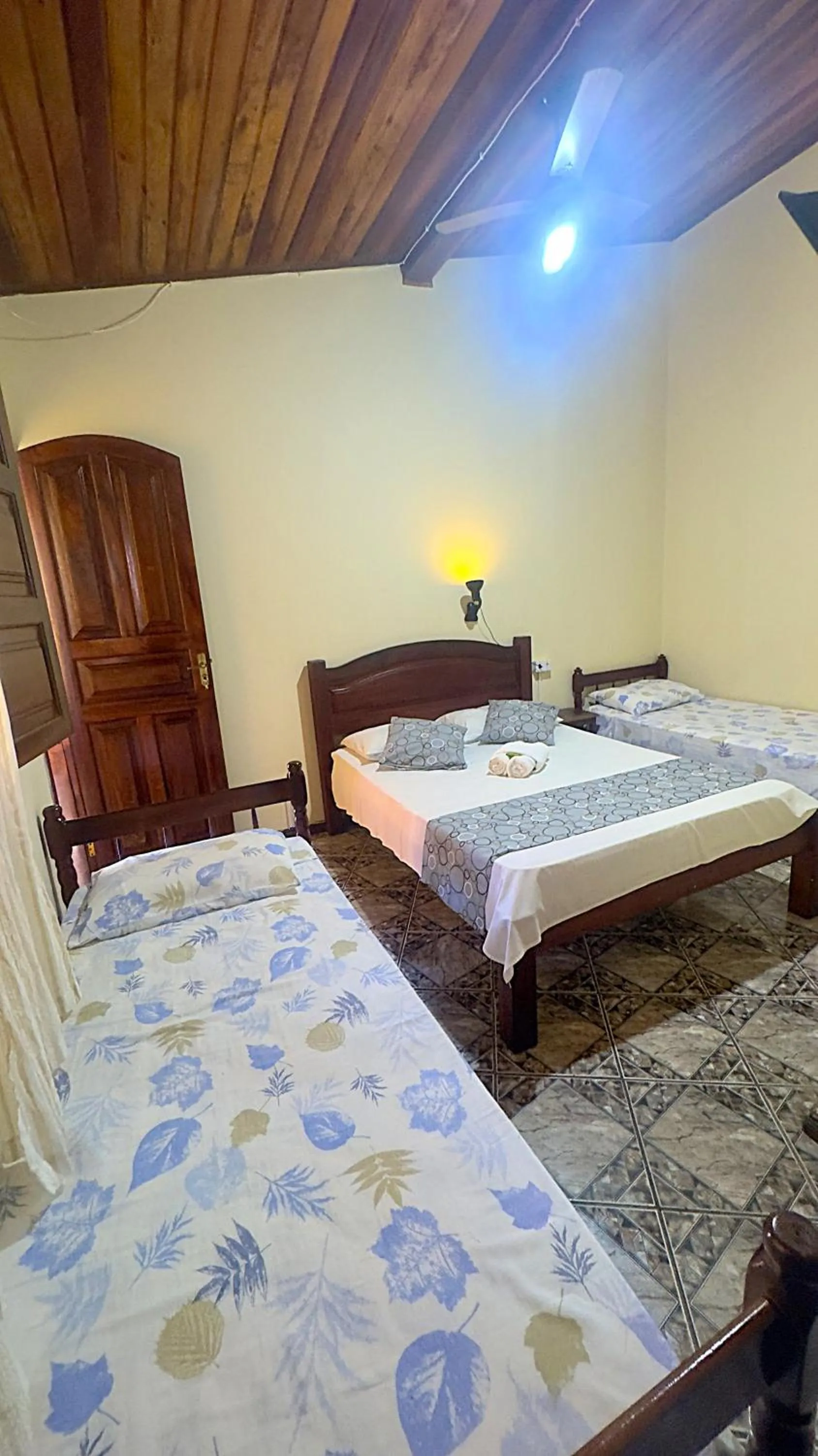 Bed in Pousada Parque Imperial no centro de Paraty