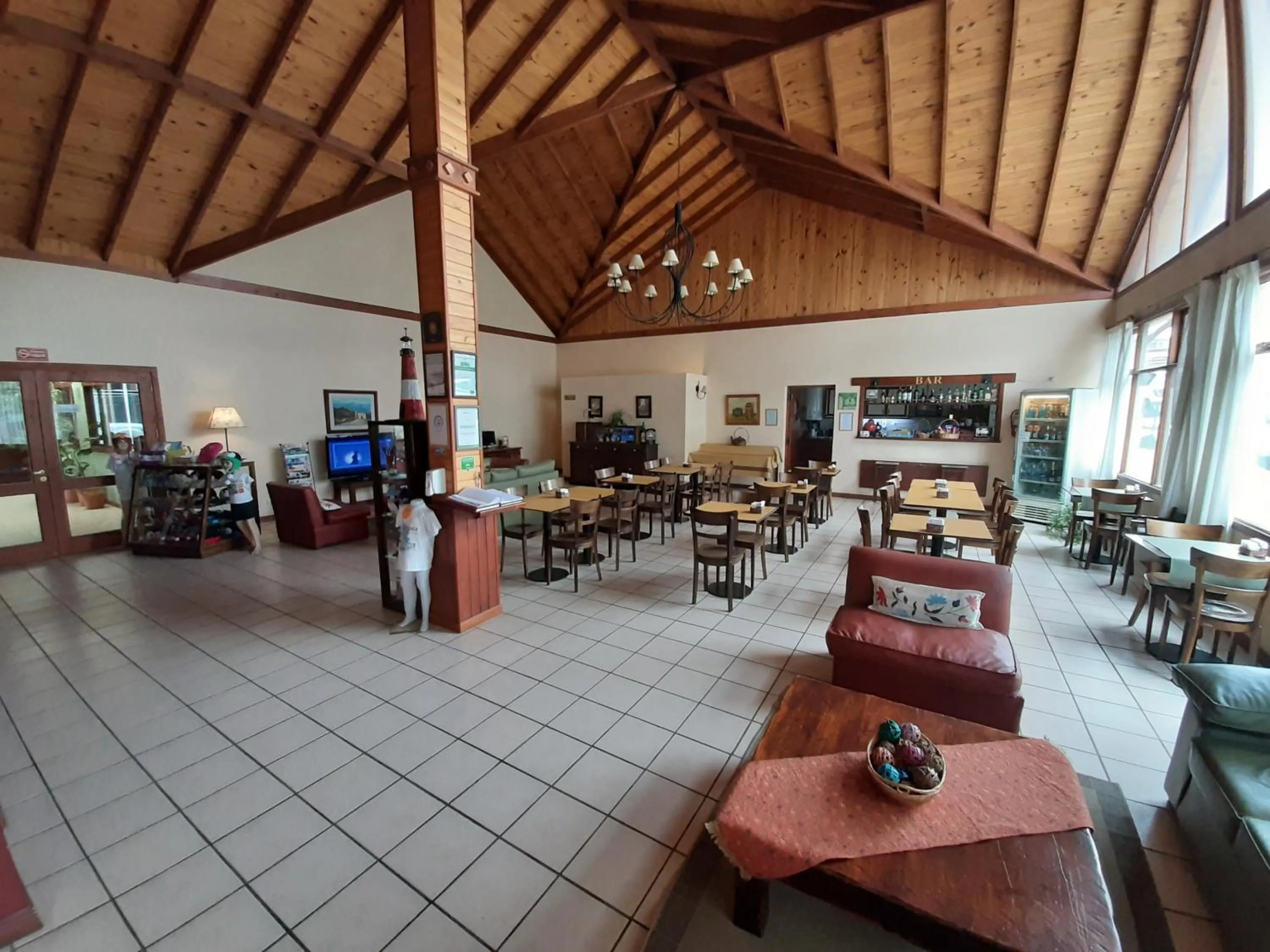 Lounge or bar in Hotel Austral Ushuaia