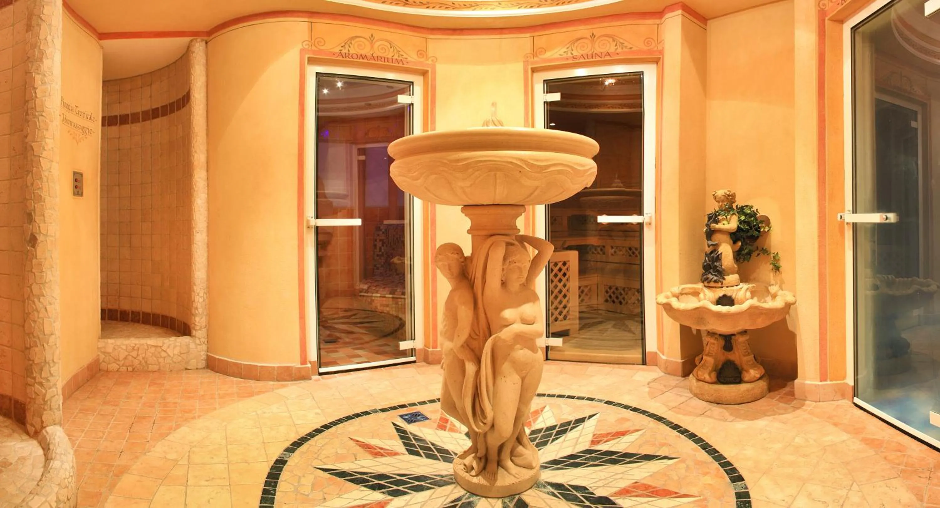 Spa and wellness centre/facilities in Sporting Hotel