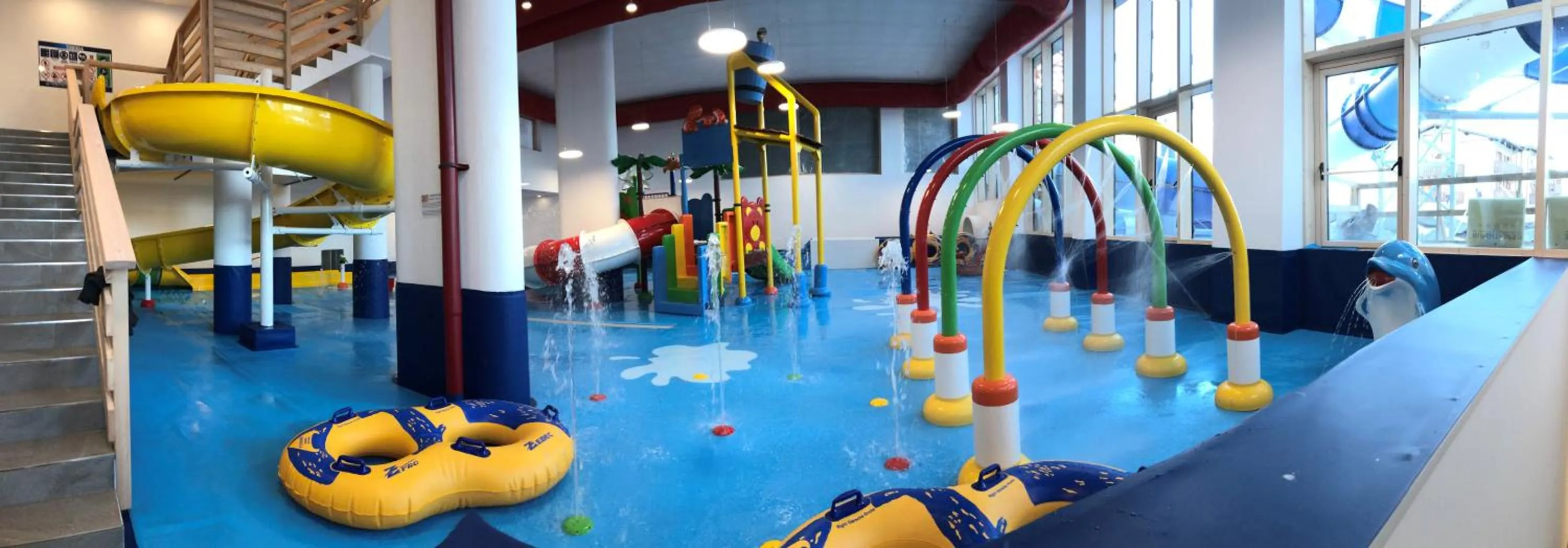 Swimming pool in Sporting Hotel