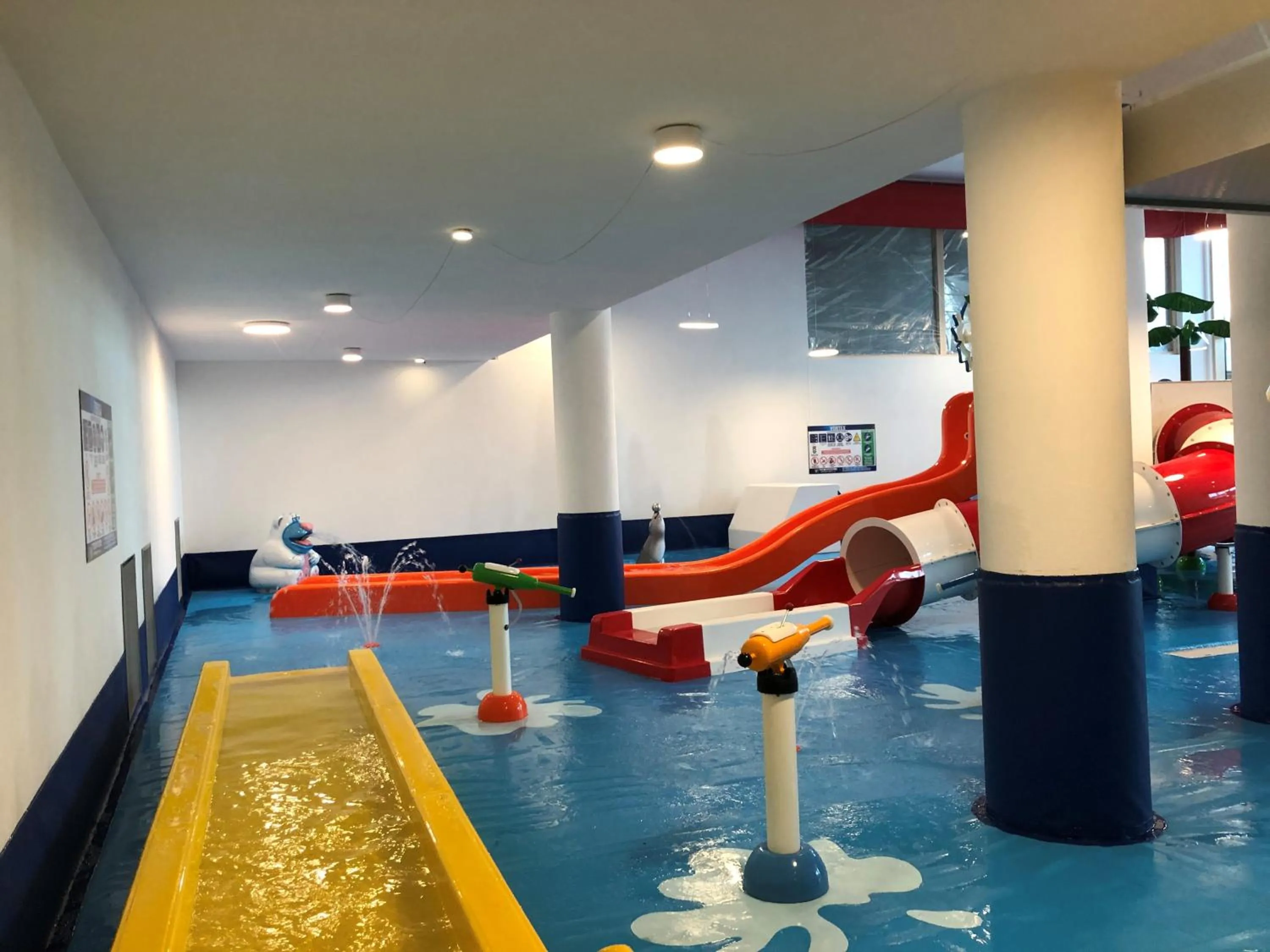 Swimming pool in Sporting Hotel