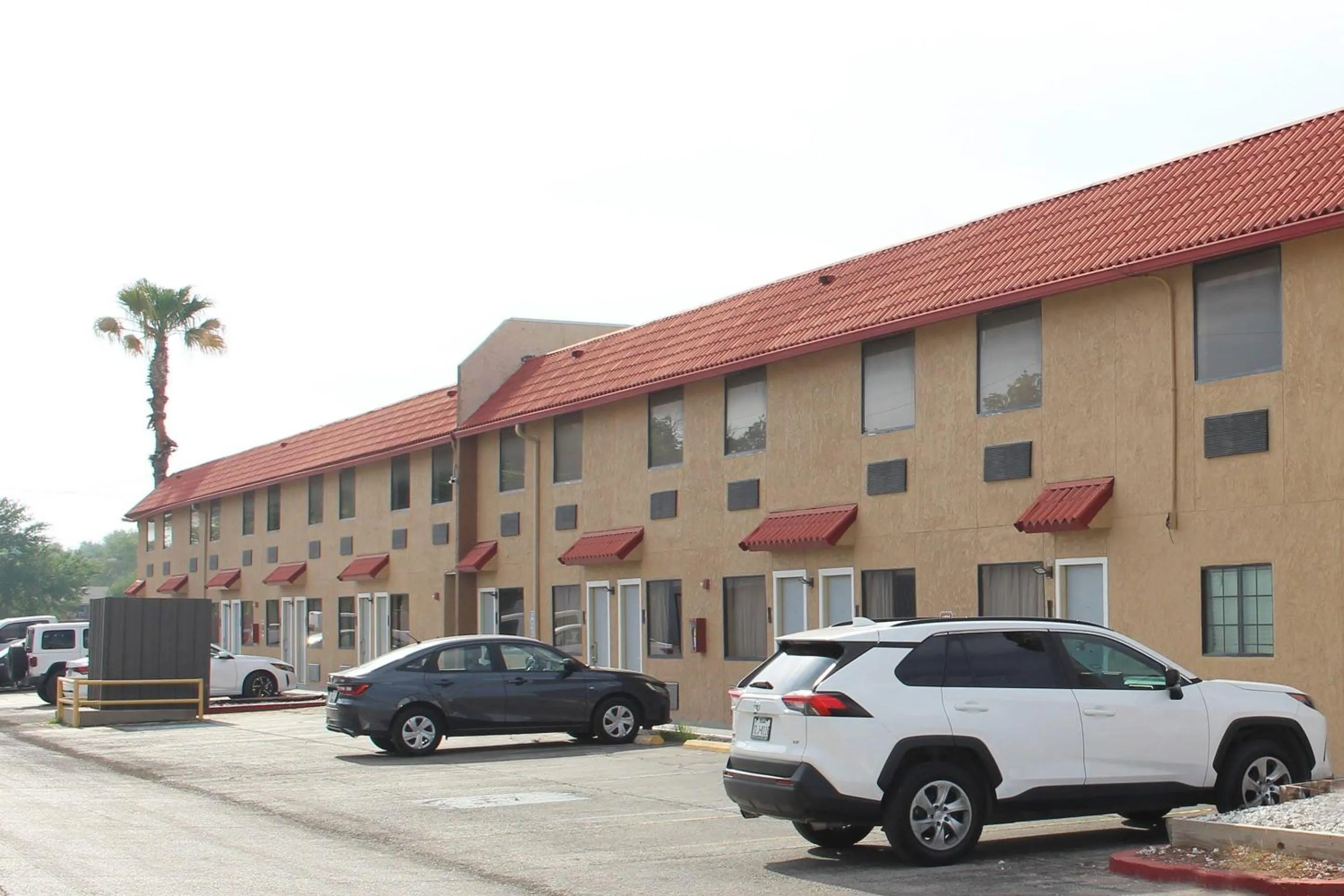 Property building in Baymont by Wyndham Del Rio