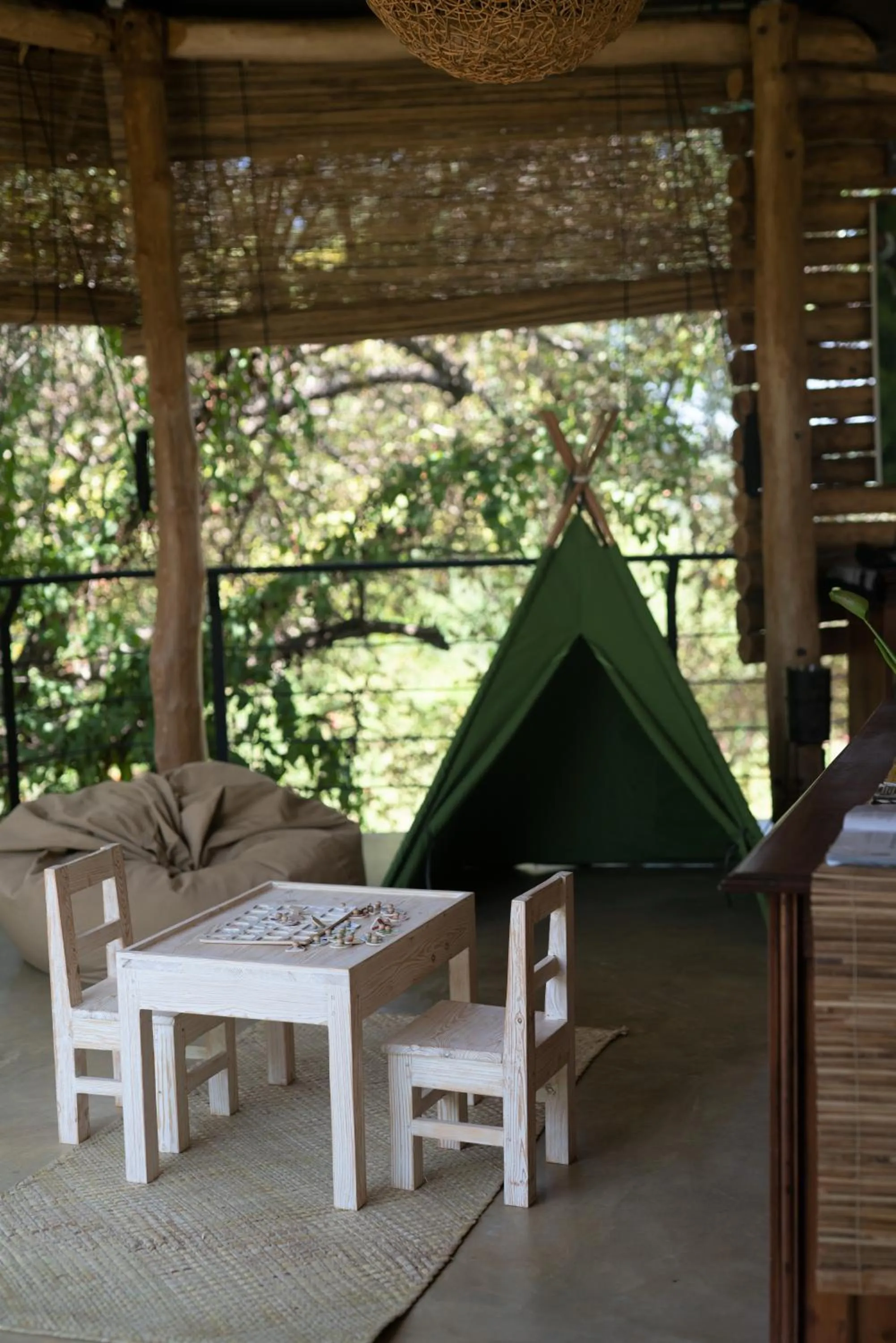 Kids's club in Flameback Eco Lodge