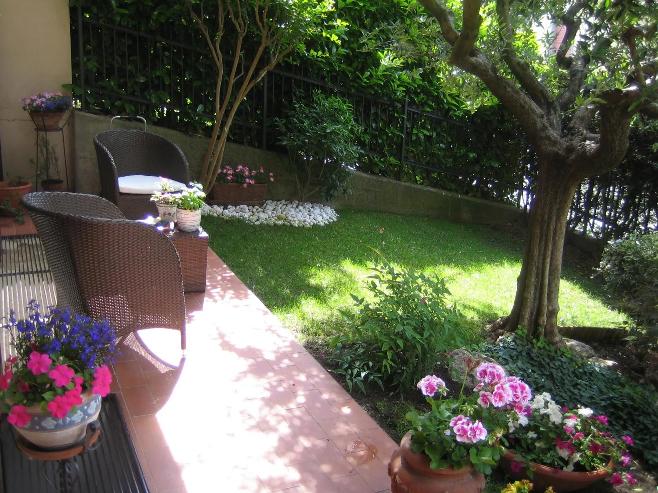 Garden in B&B Al Calicanto