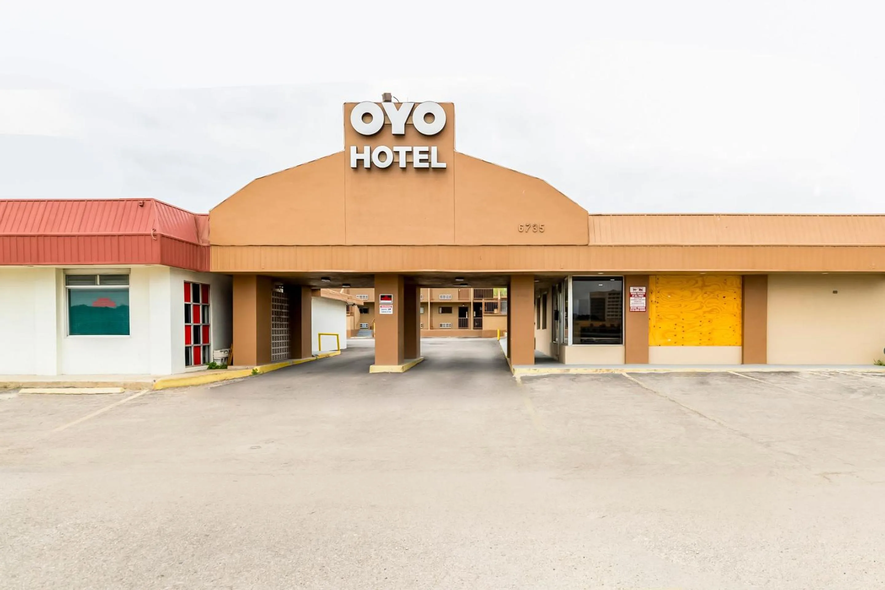 Facade/entrance in Oyo Hotel San Antonio Lackland AFB Seaworld Hwy 90 W