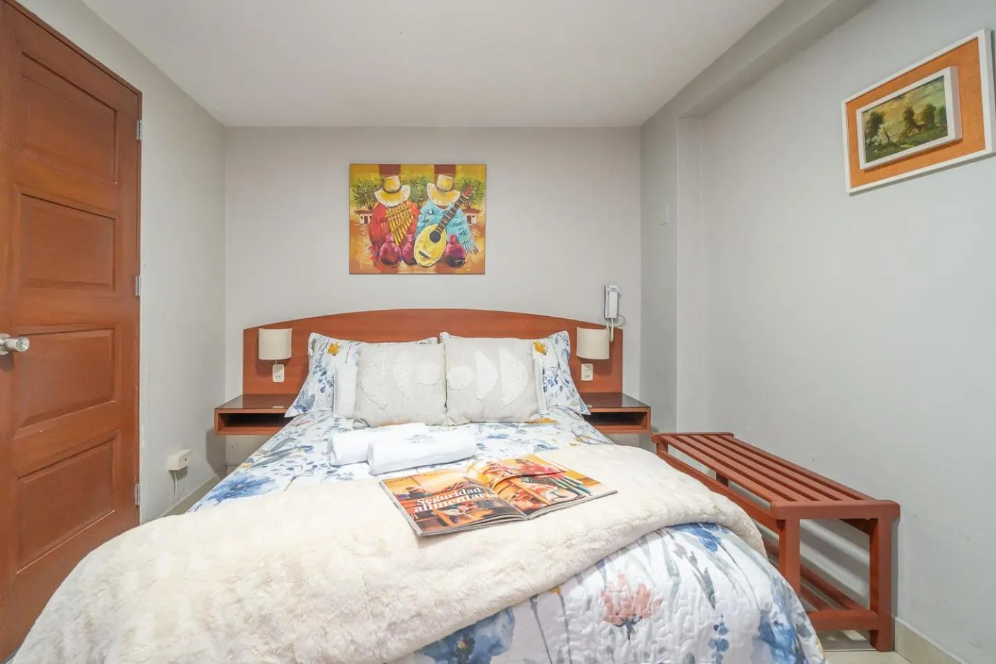 Bed in Imperial Inn Hospedaje Turistico