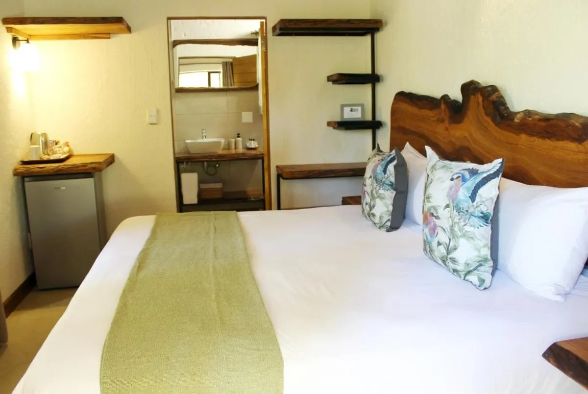 Bed in La Kruger Lifestyle Lodge - No Loadshedding