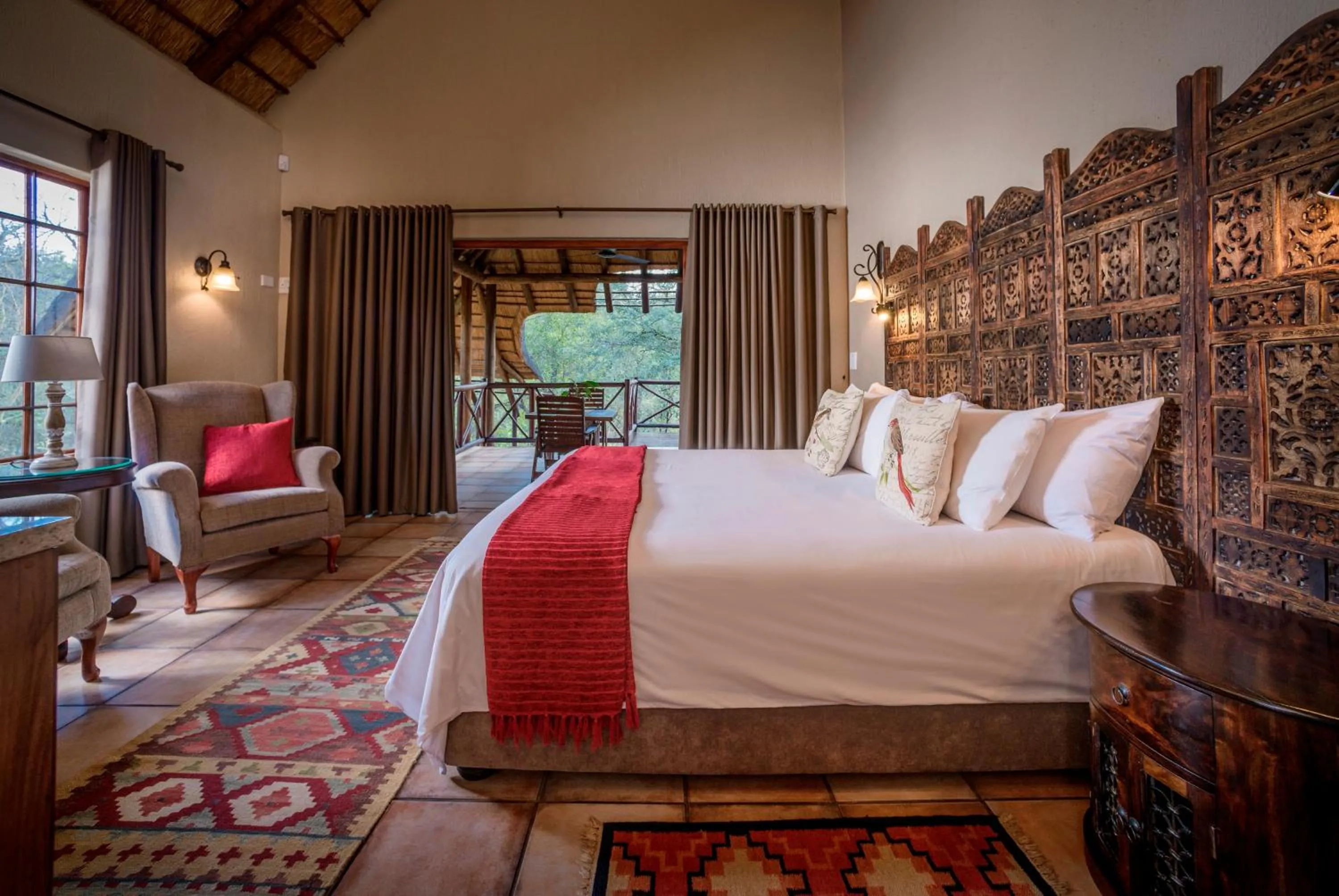 Bed in La Kruger Lifestyle Lodge - No Loadshedding