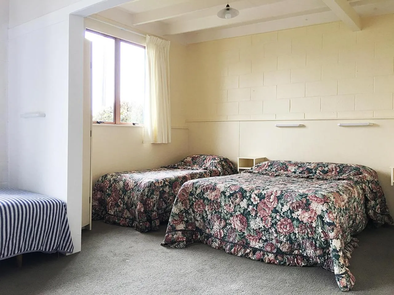 Bedroom, Bed in Martinborough Motel