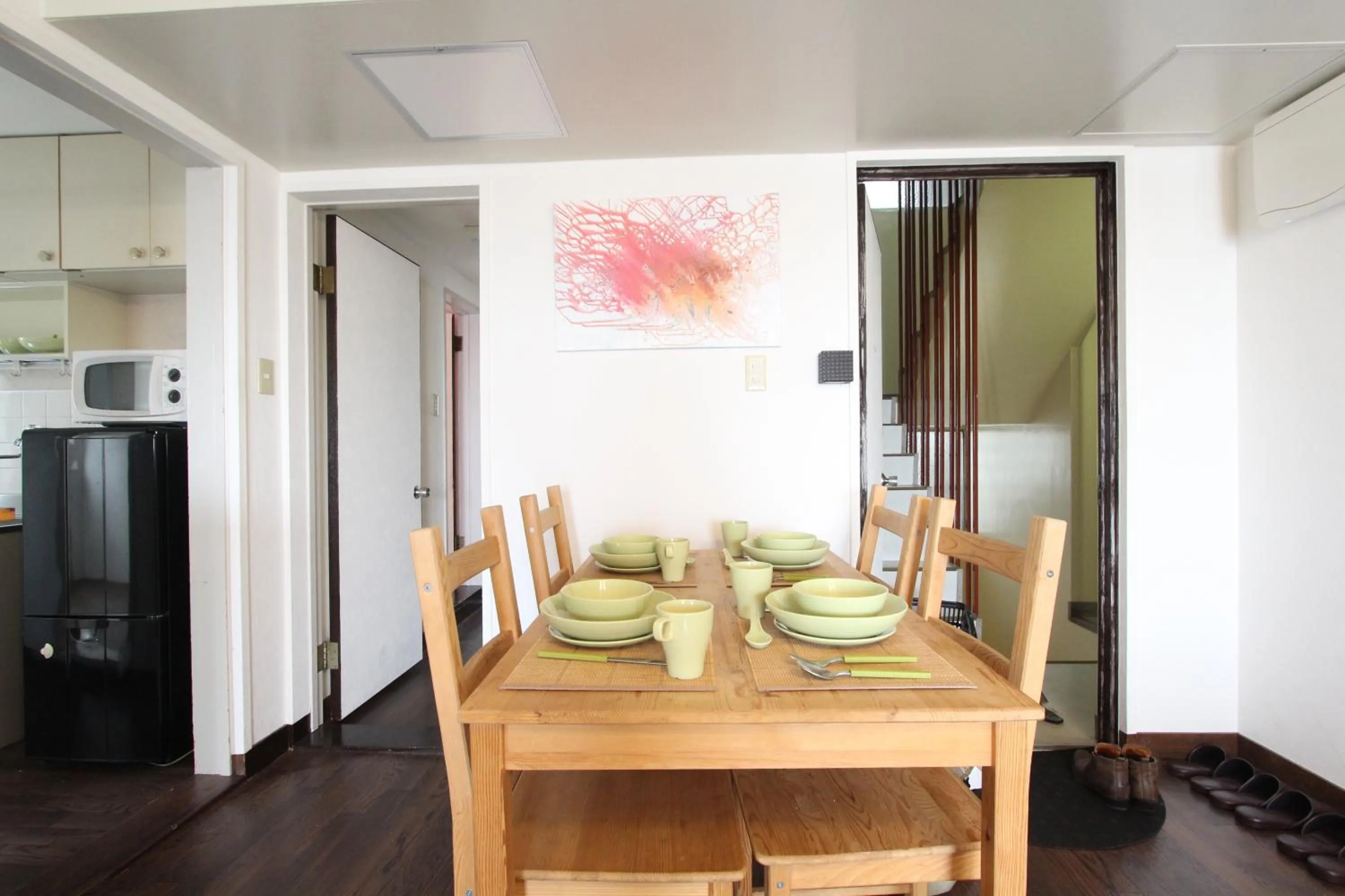 Dining area in Sea View Court Kobe
