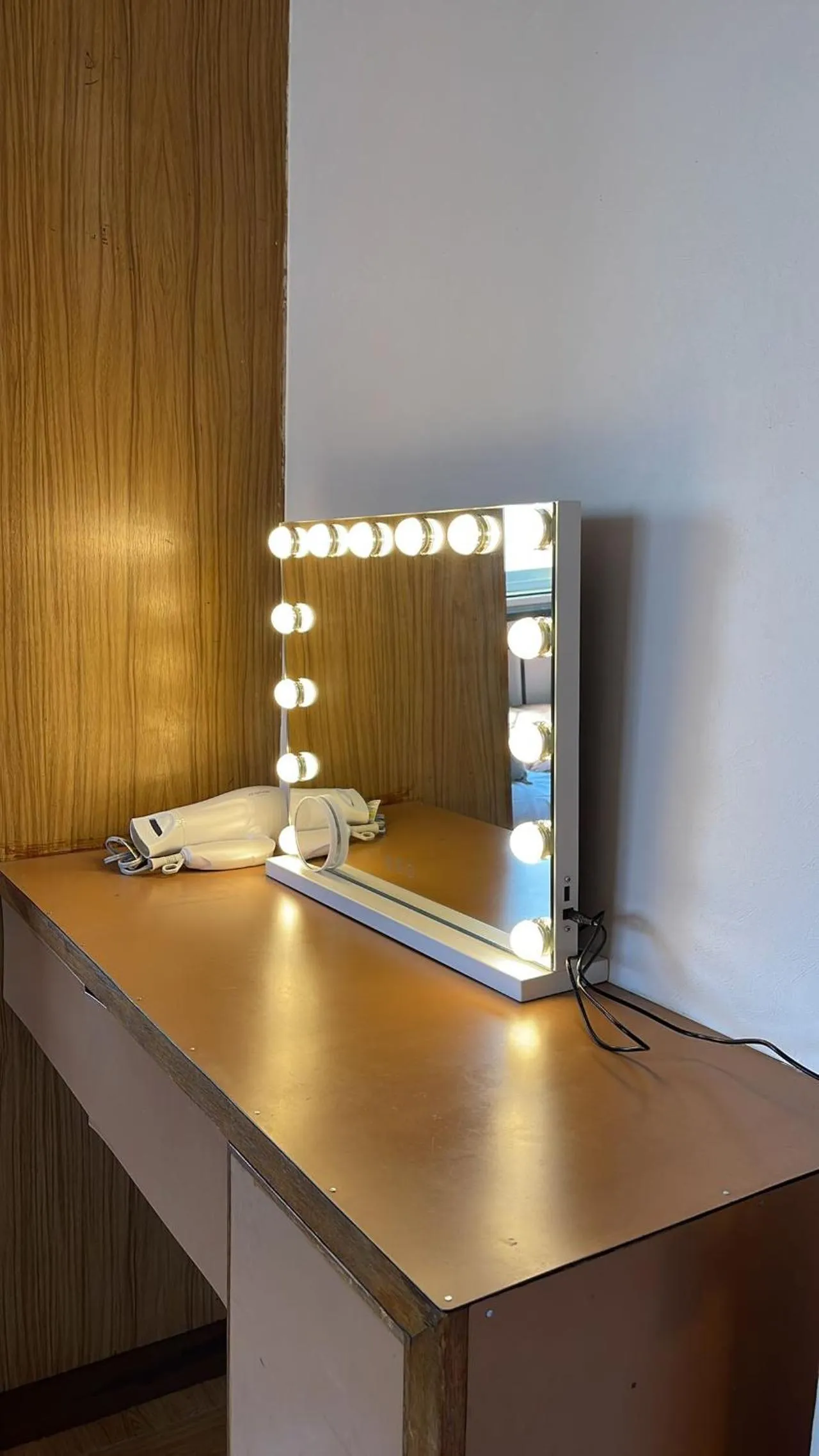 Decorative detail in Sea View Court Kobe